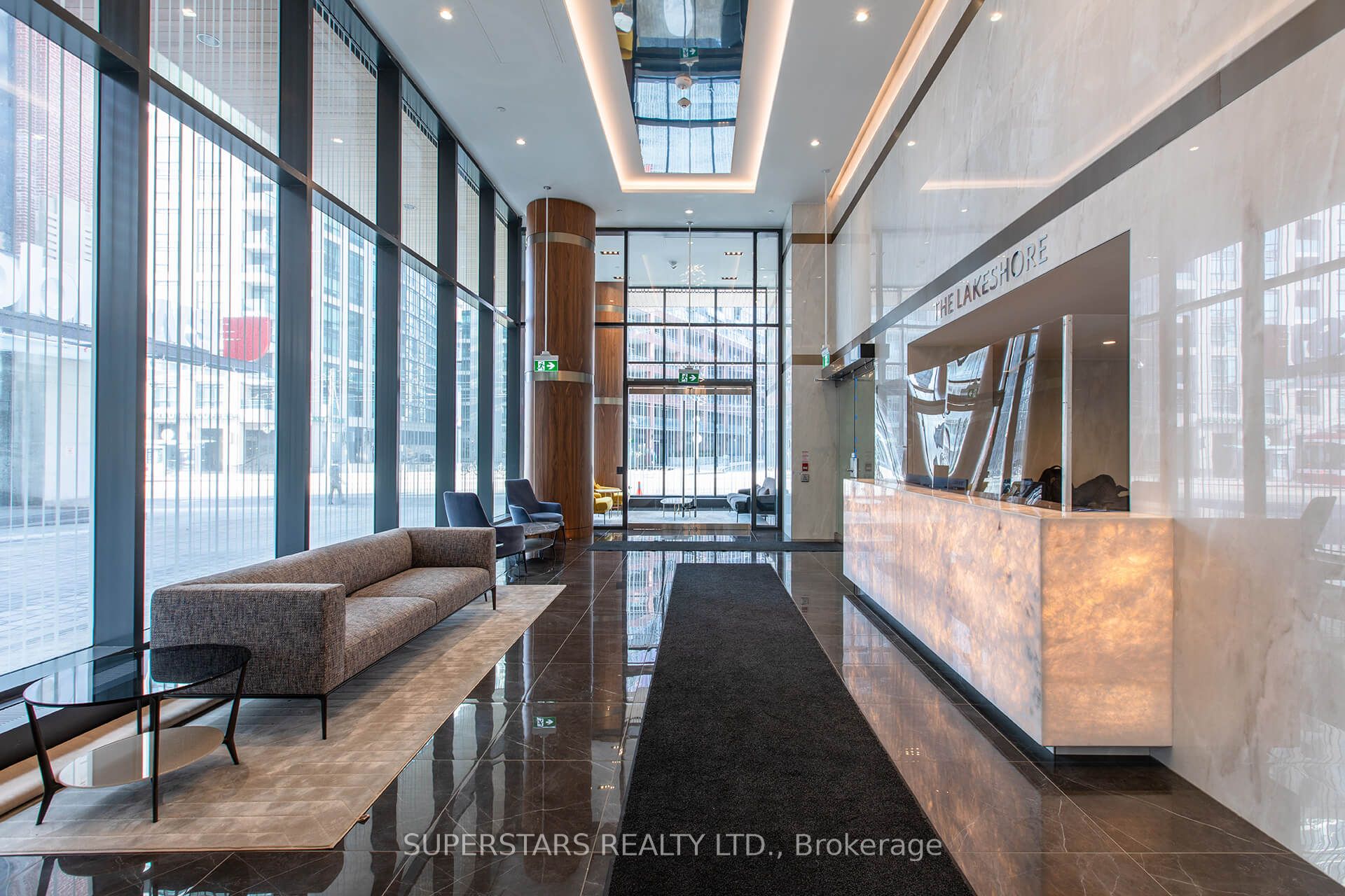 17 Bathurst Street 3516A, Toronto, ON M5V 0N1 photo 4