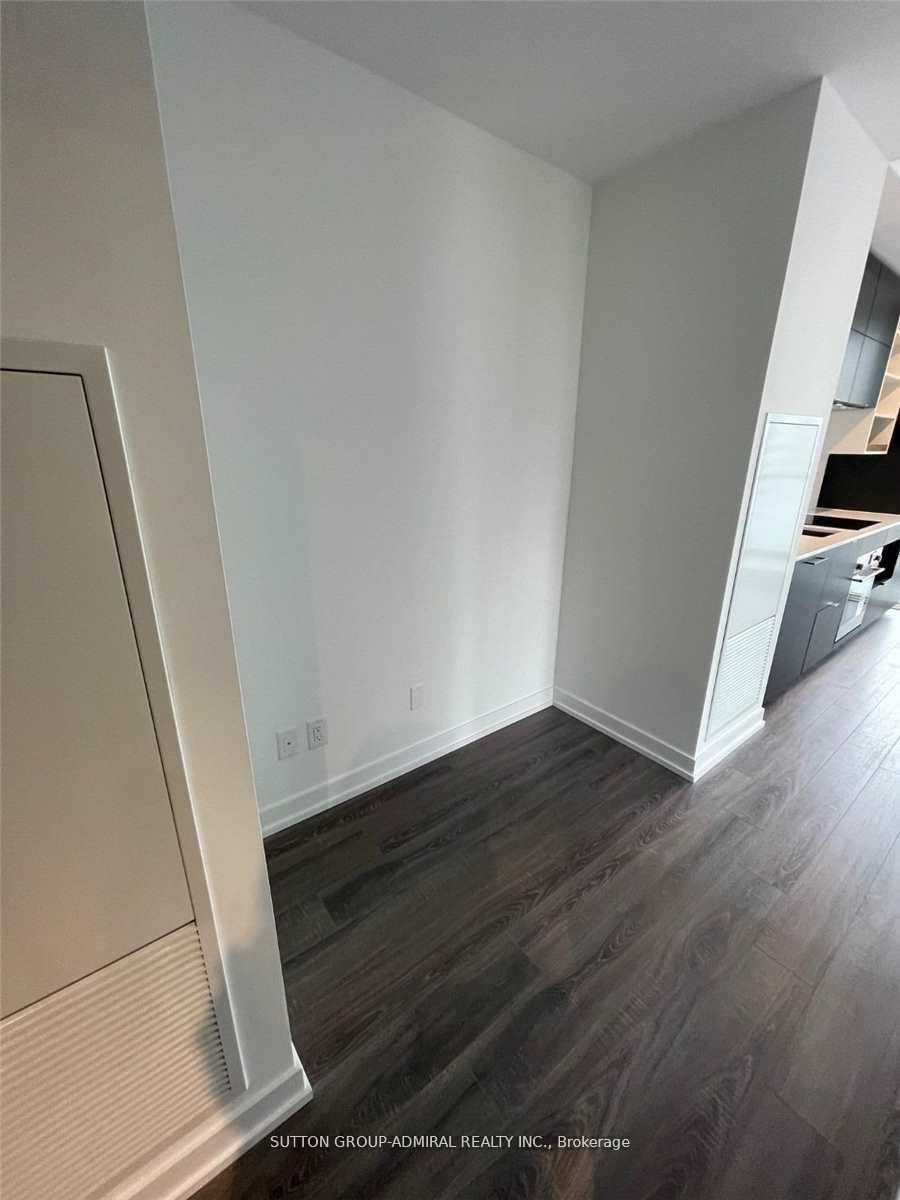 20 Edward Street 1615, Toronto, ON M5G 1C9 photo 5