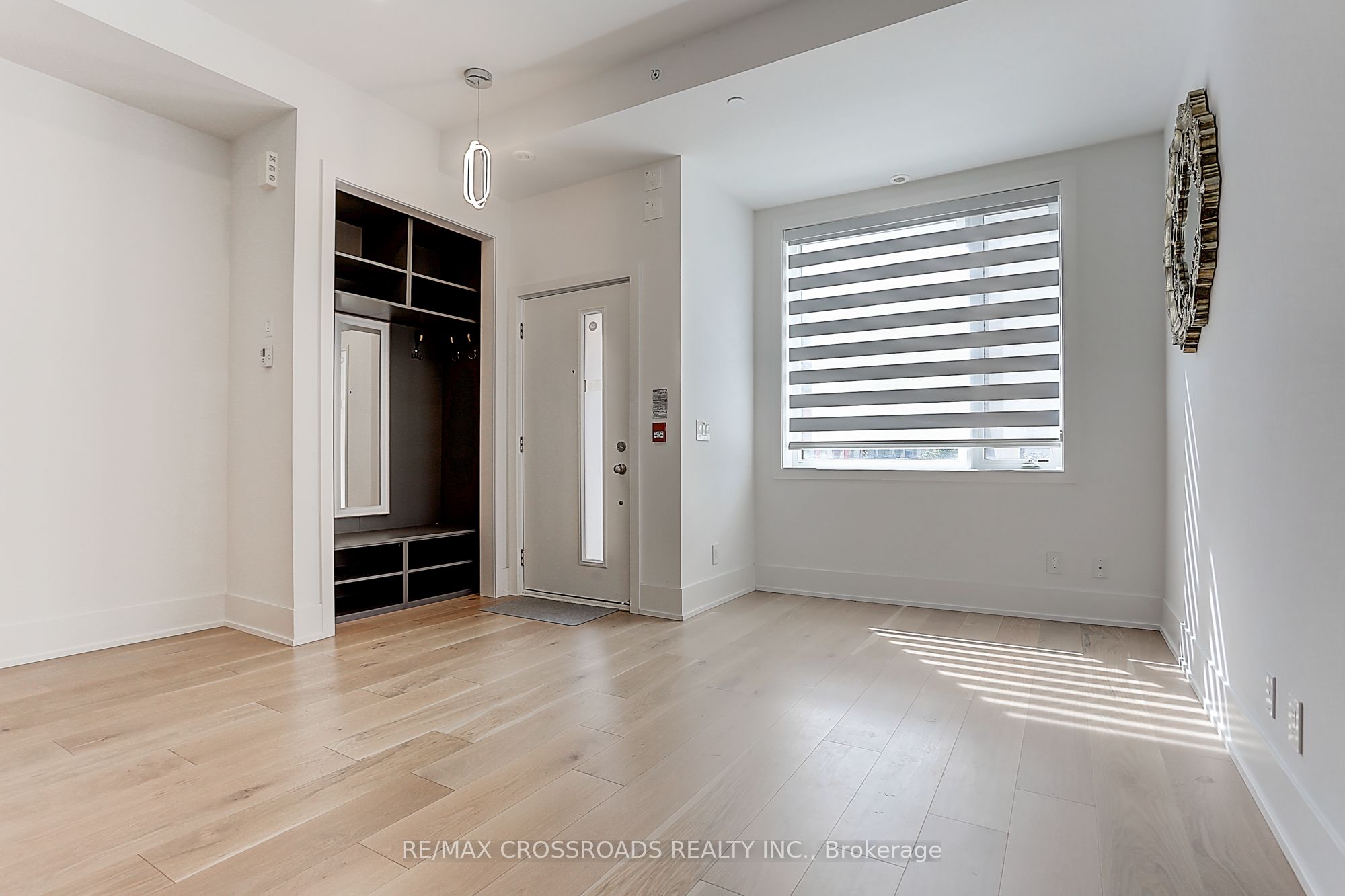 270 Davenport Road TH3, Toronto, ON M5R 0C1 photo 4