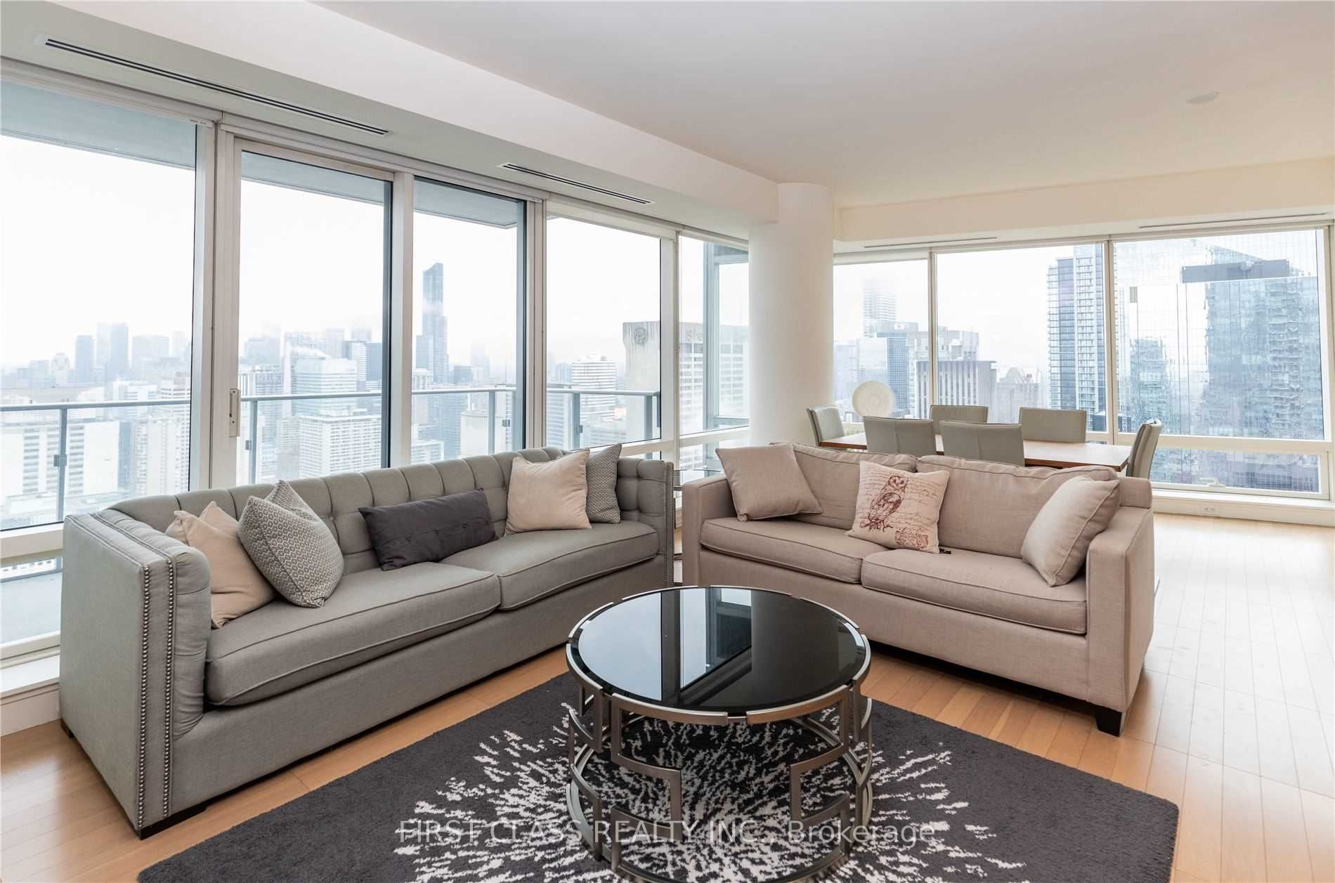 180 University Avenue 4106, Toronto, ON M5H 0A2 photo 3
