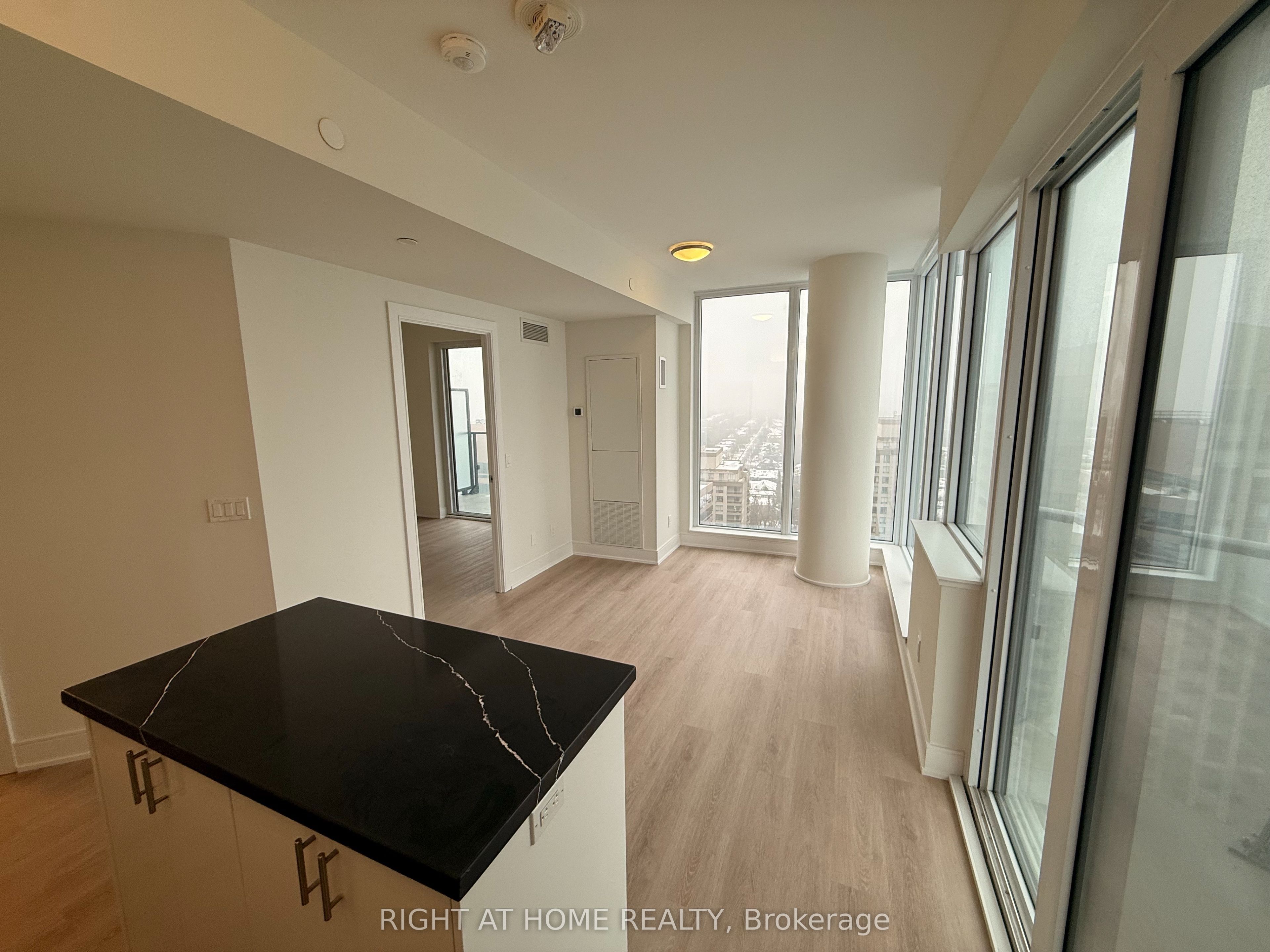 15 Ellerslie Avenue 2202, Toronto, ON M2N 0L7 photo 3