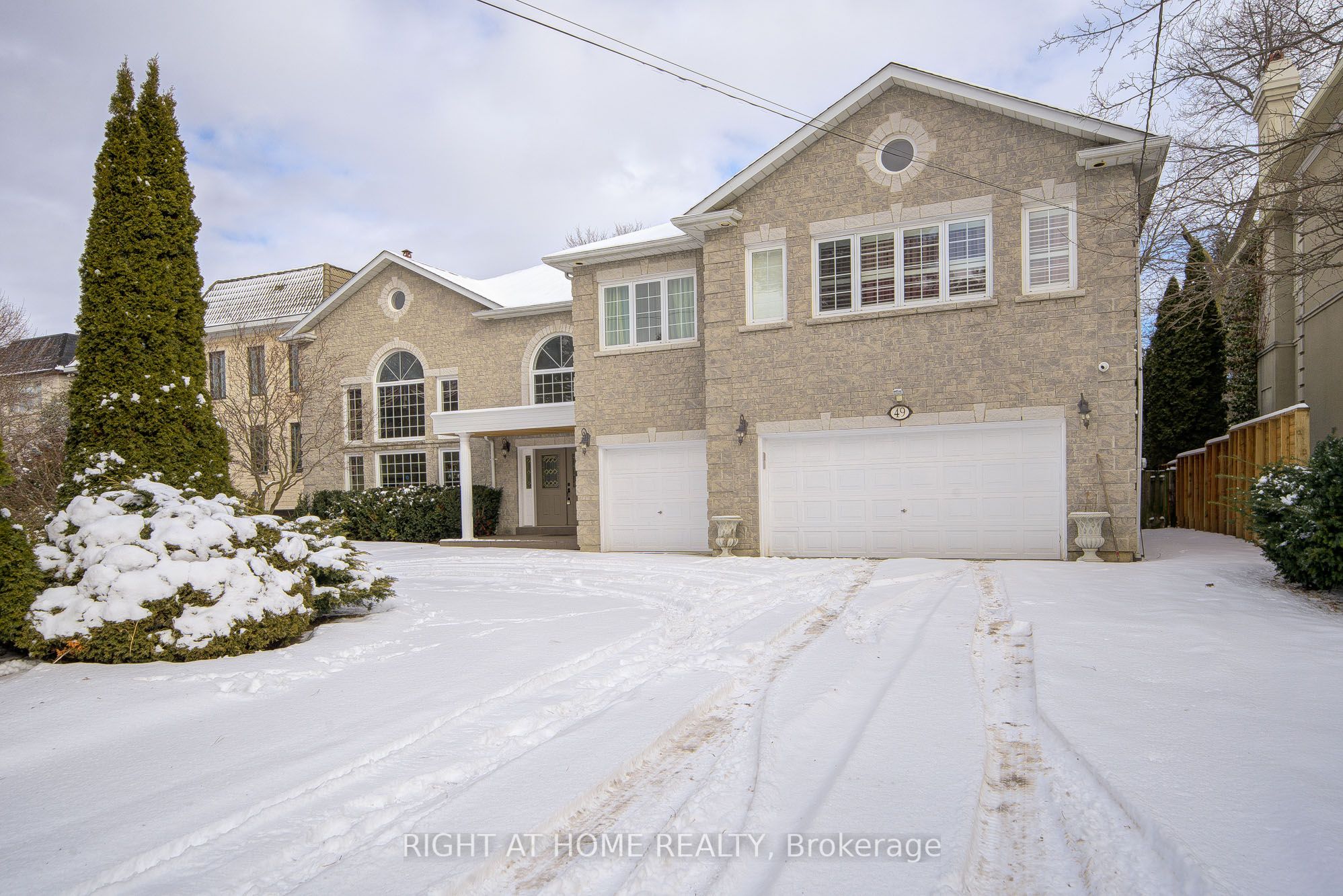 49 Arjay Crescent, Toronto, ON M2L 1C6 photo 4