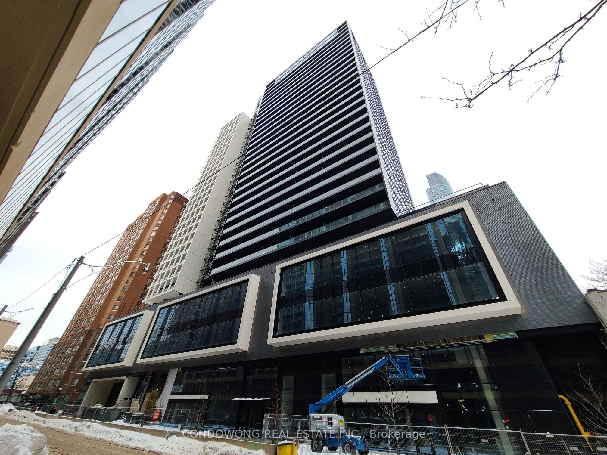 20 Edward Street 1510, Toronto, ON M5J 0A7 photo 2