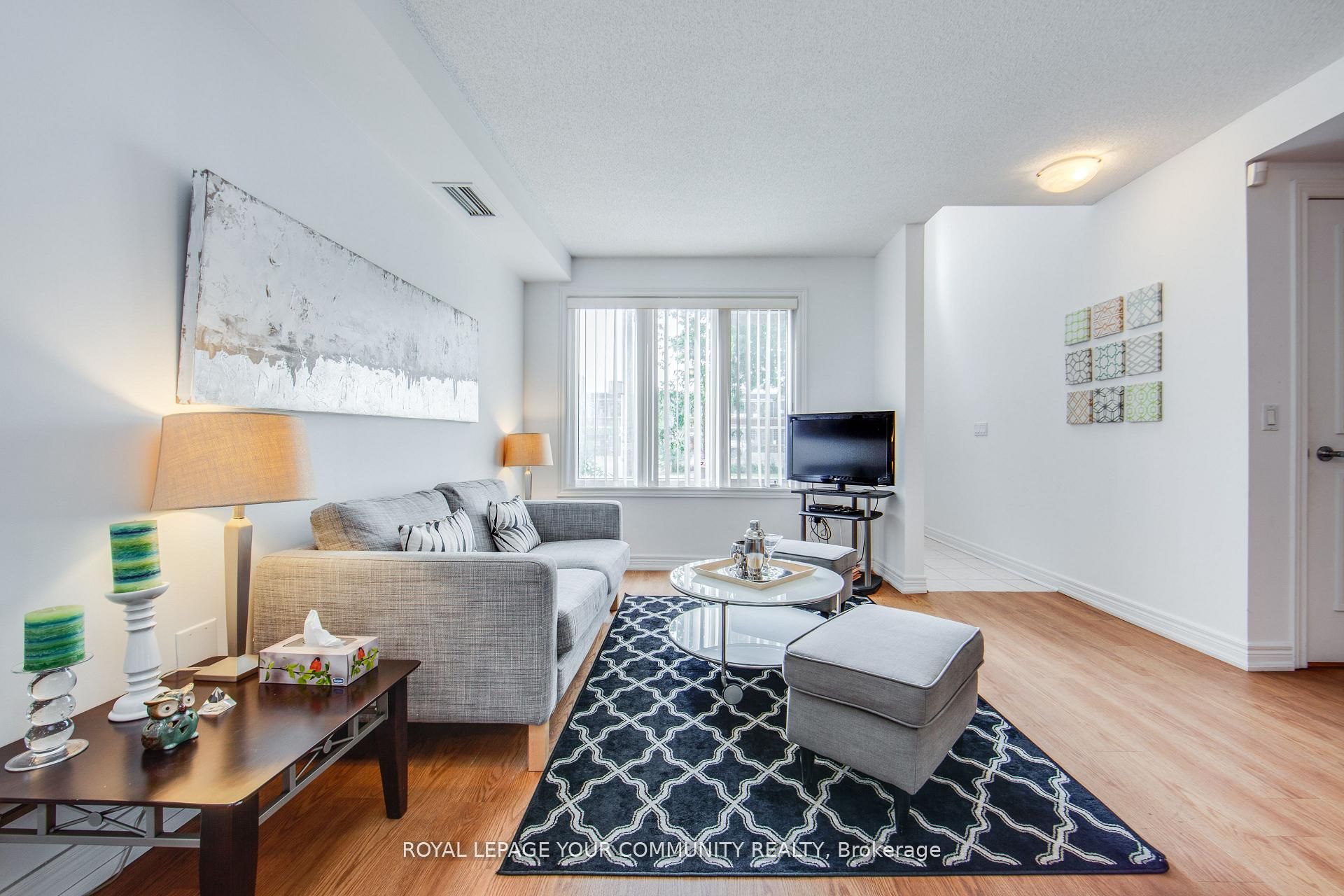 130 Vanderhoof Avenue 101, Toronto, ON M4G 4J8 photo 4