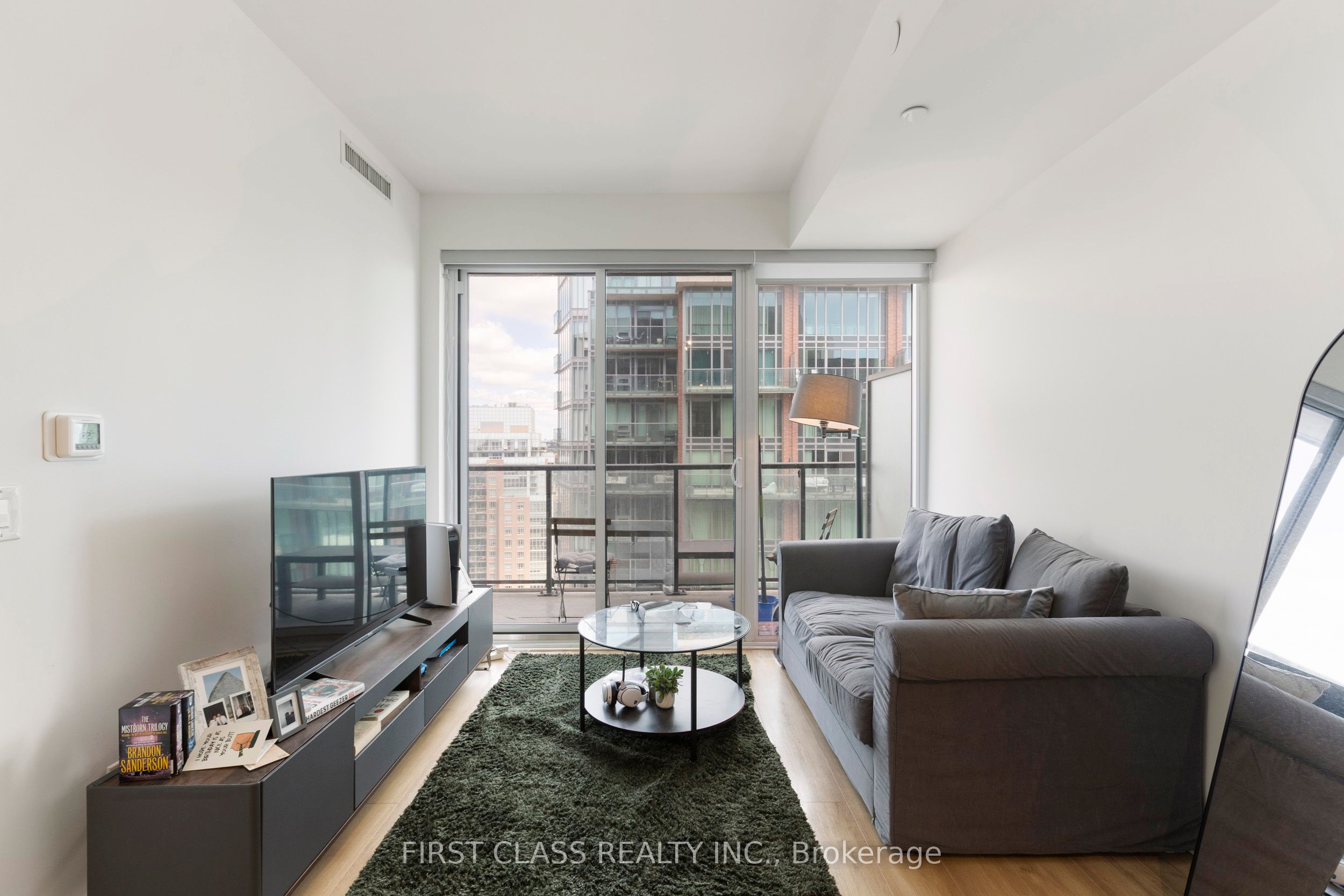 135 East Liberty Street 2606, Toronto, ON M6K 0G7 photo 2