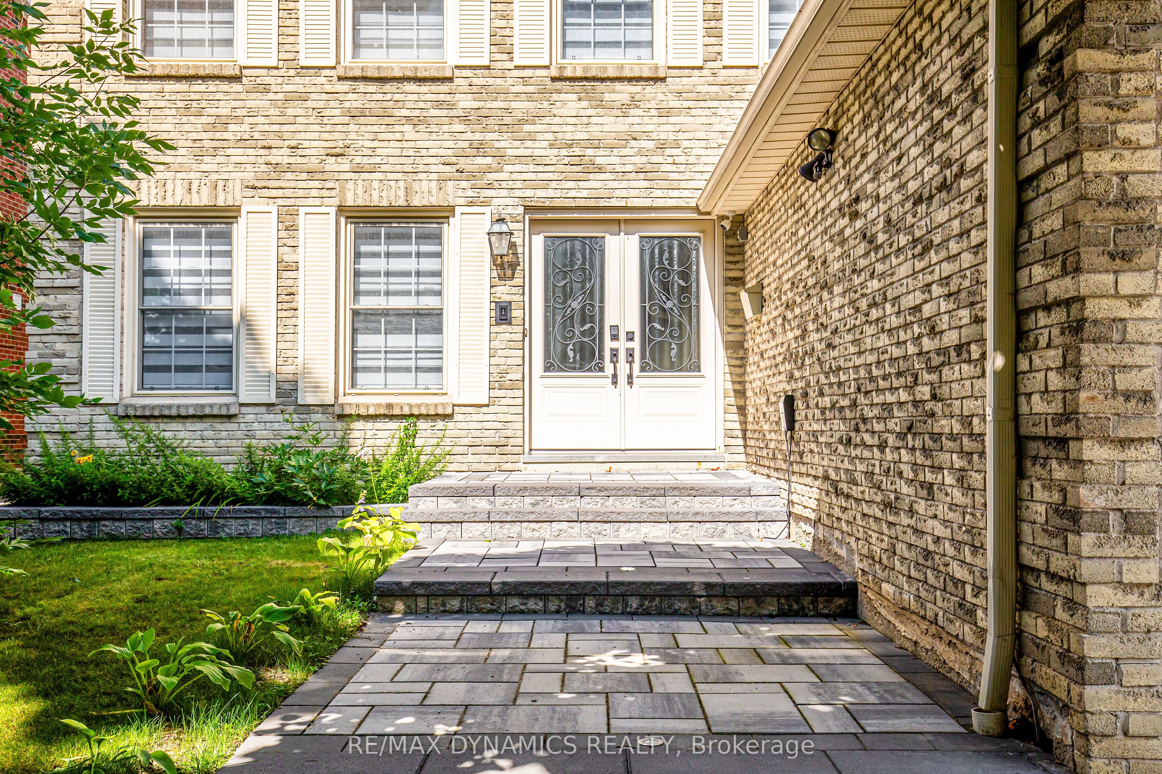 267 Hidden Trail, Toronto, ON M2R 3S7 photo 3