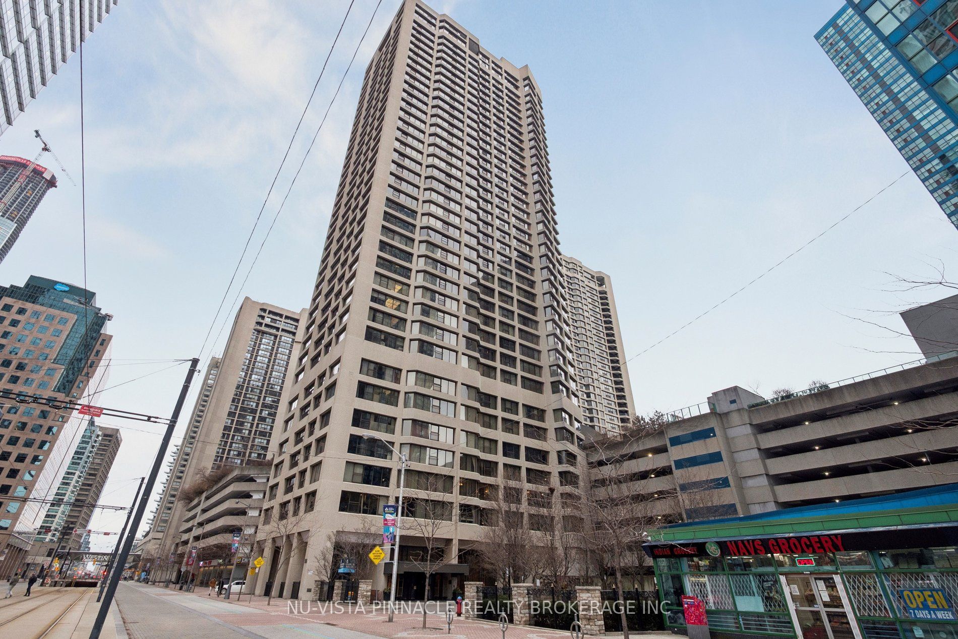 55 Harbour Square 1418, Toronto, ON M5J 2L1