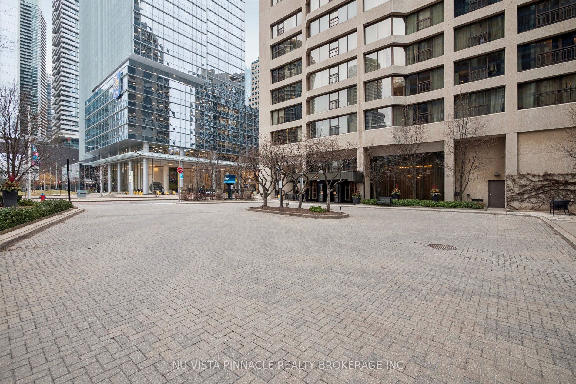 55 Harbour Square 1418, Toronto, ON M5J 2L1 photo 4