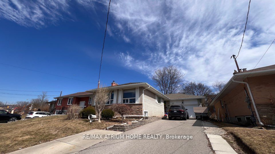 949 Willowdale Avenue B1, Toronto, ON M2M 3C3