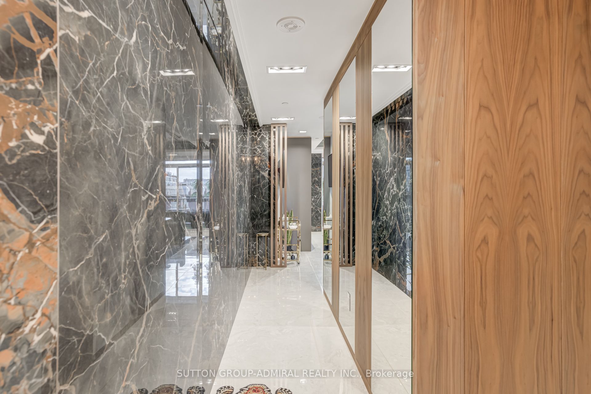 88 Cumberland Street 505, Toronto, ON M5R 0C8 photo 4