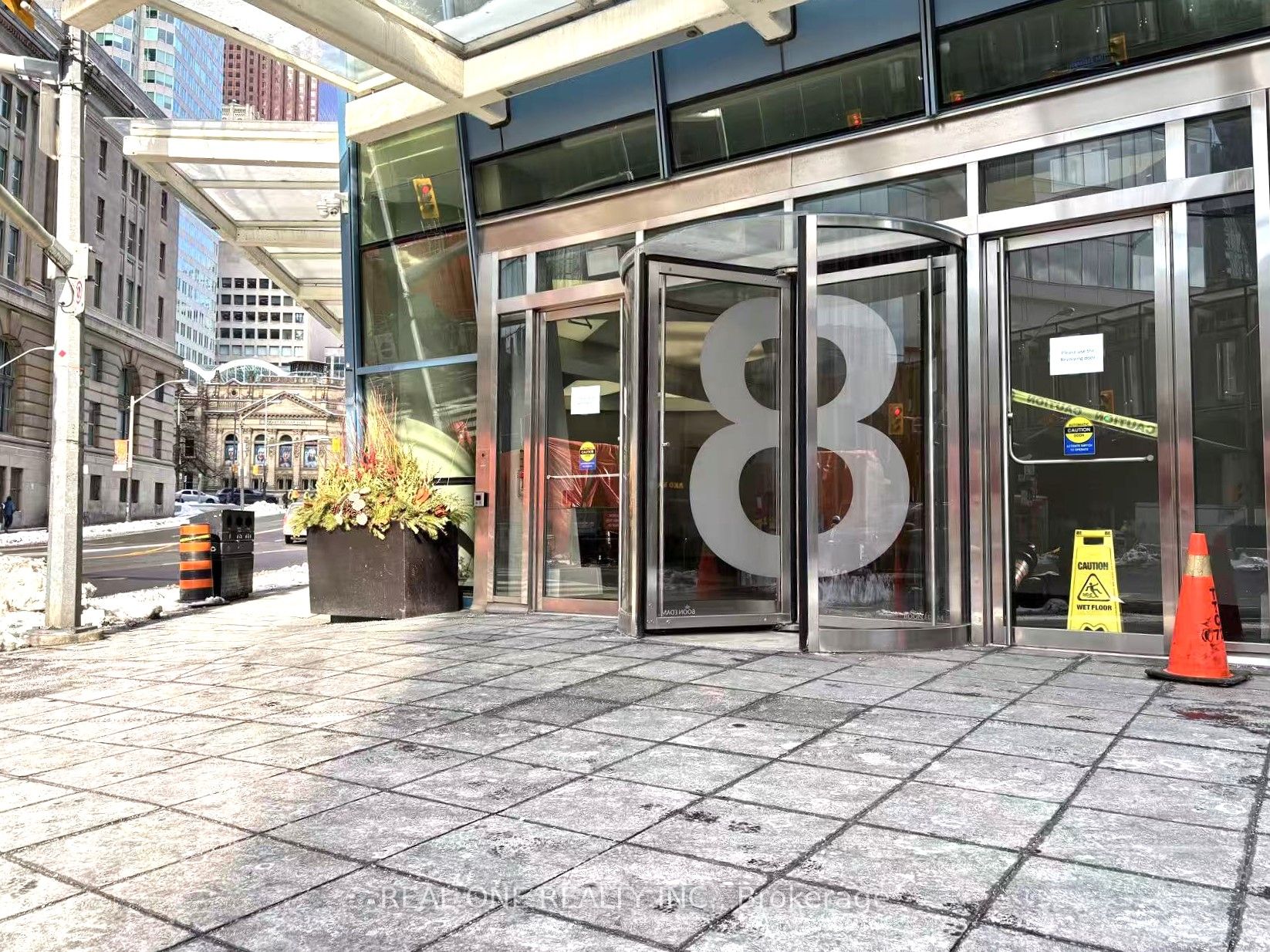 8 The Esplanade Avenue 1107, Toronto, ON M5E 0A6 photo 2