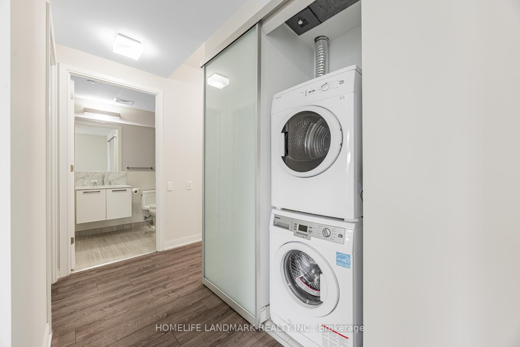 50 Charles Street E 2305, Toronto, ON M4Y 0C3 photo 4