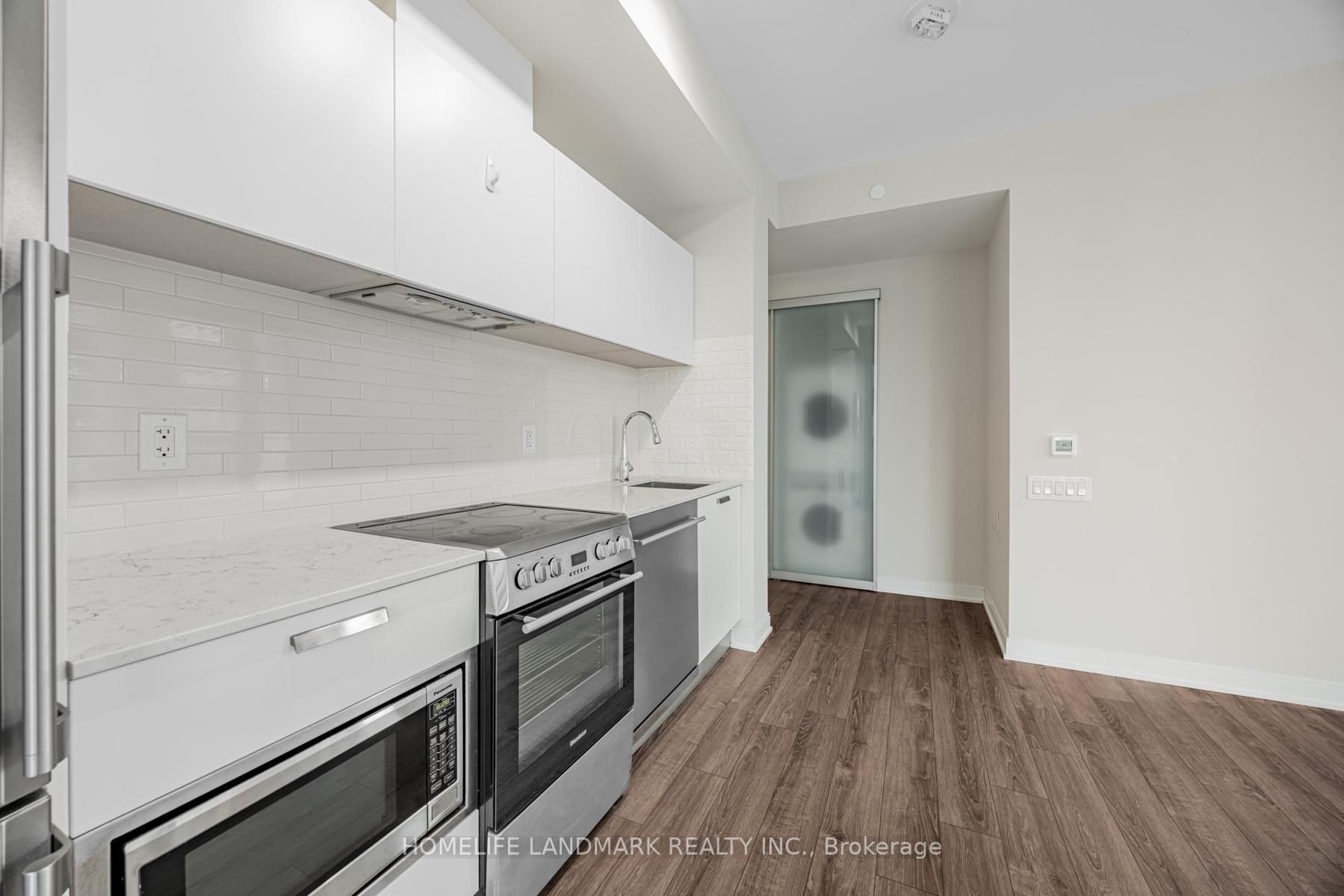 50 Charles Street E 2305, Toronto, ON M4Y 0C3 photo 5