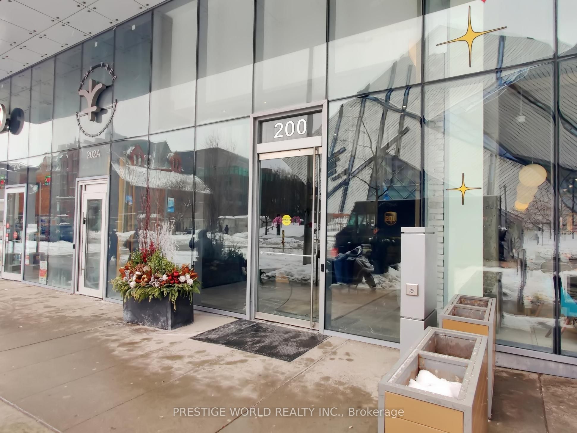 200 Bloor Street West Street W 1401, Toronto, ON M5S 1T8 photo 4