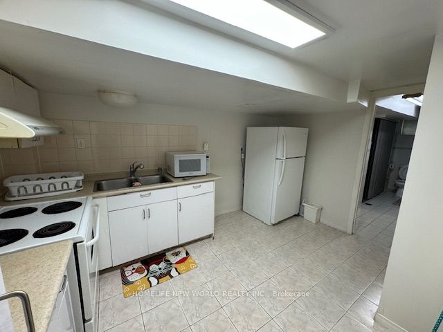 20 Castlebury Crescent N Basement, Toronto, ON M2H 1W6 photo 4