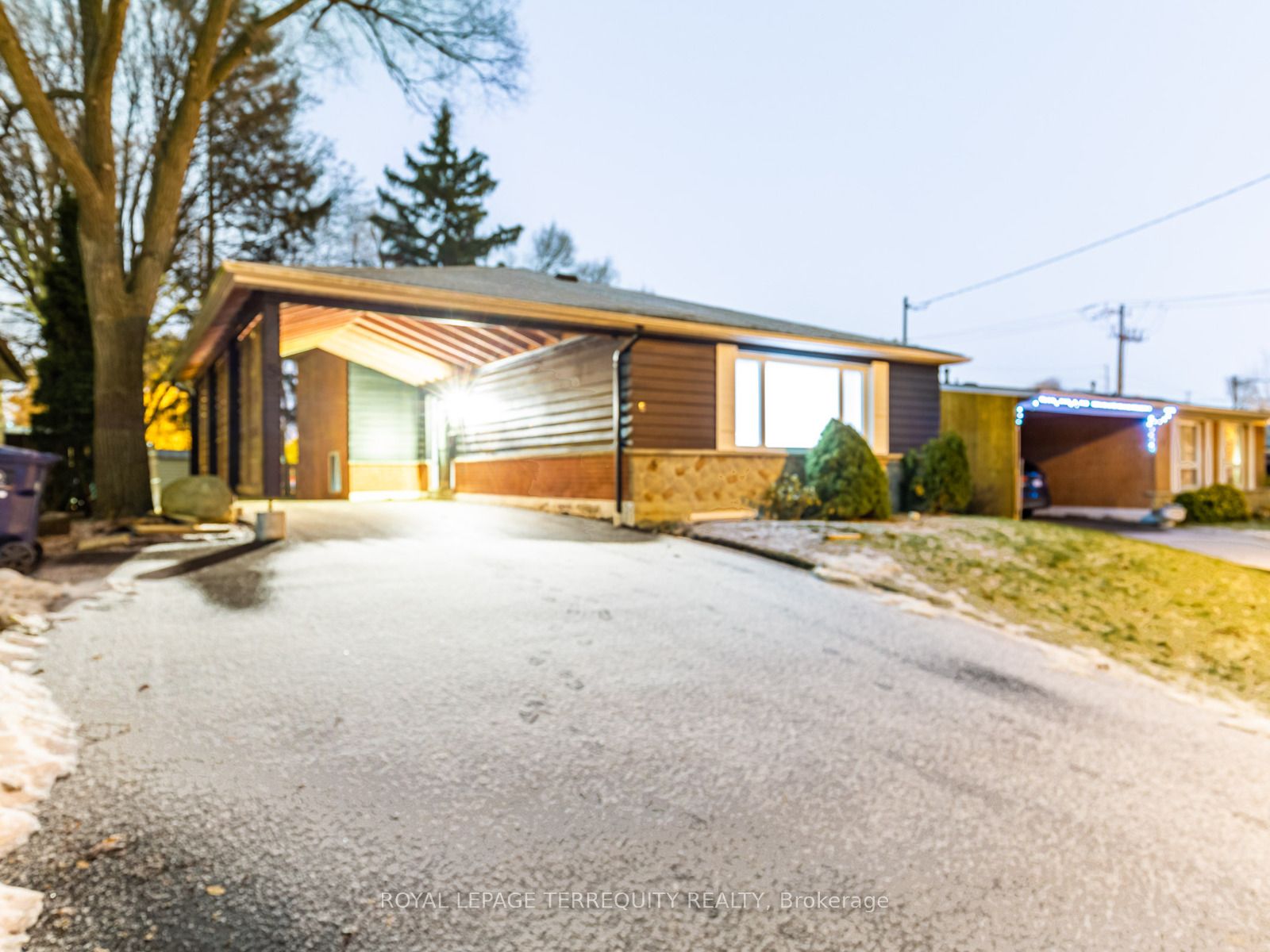 5 Rochelle Crescent, Toronto, ON M2J 1Y3