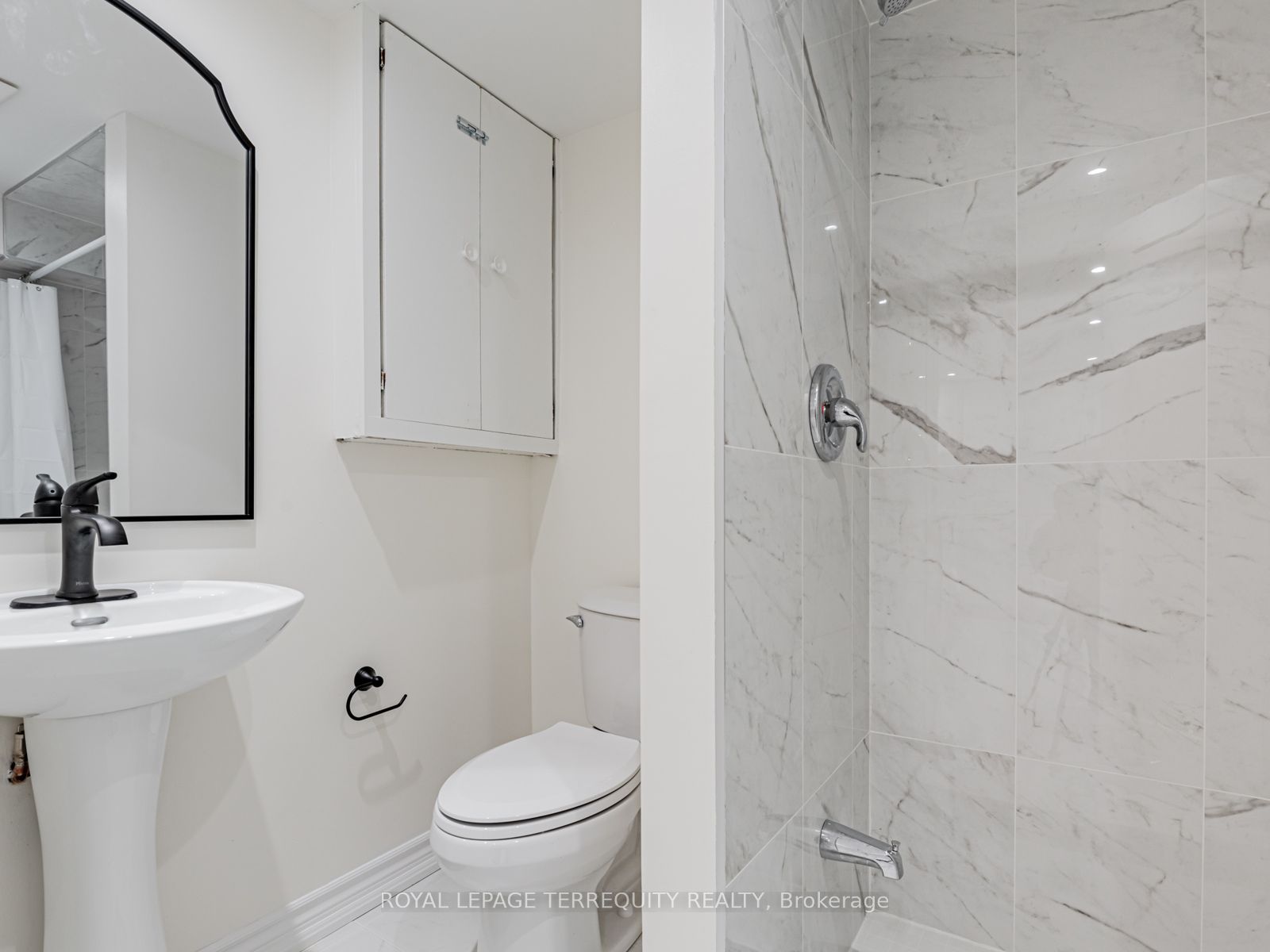 5 Rochelle Crescent, Toronto, ON M2J 1Y3 photo 4
