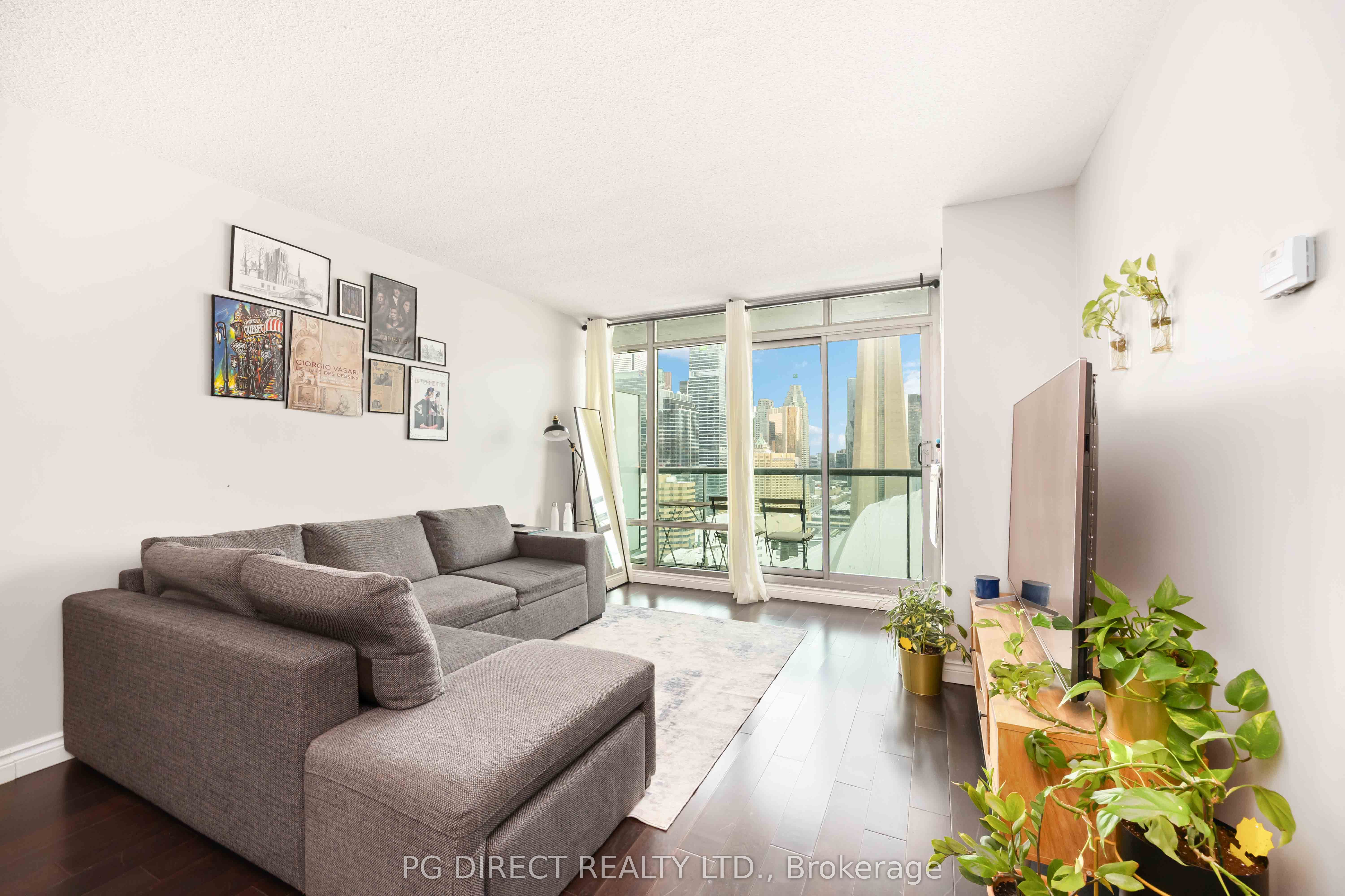 81 Navy Wharf Court 3502, Toronto, ON M5V 3S2