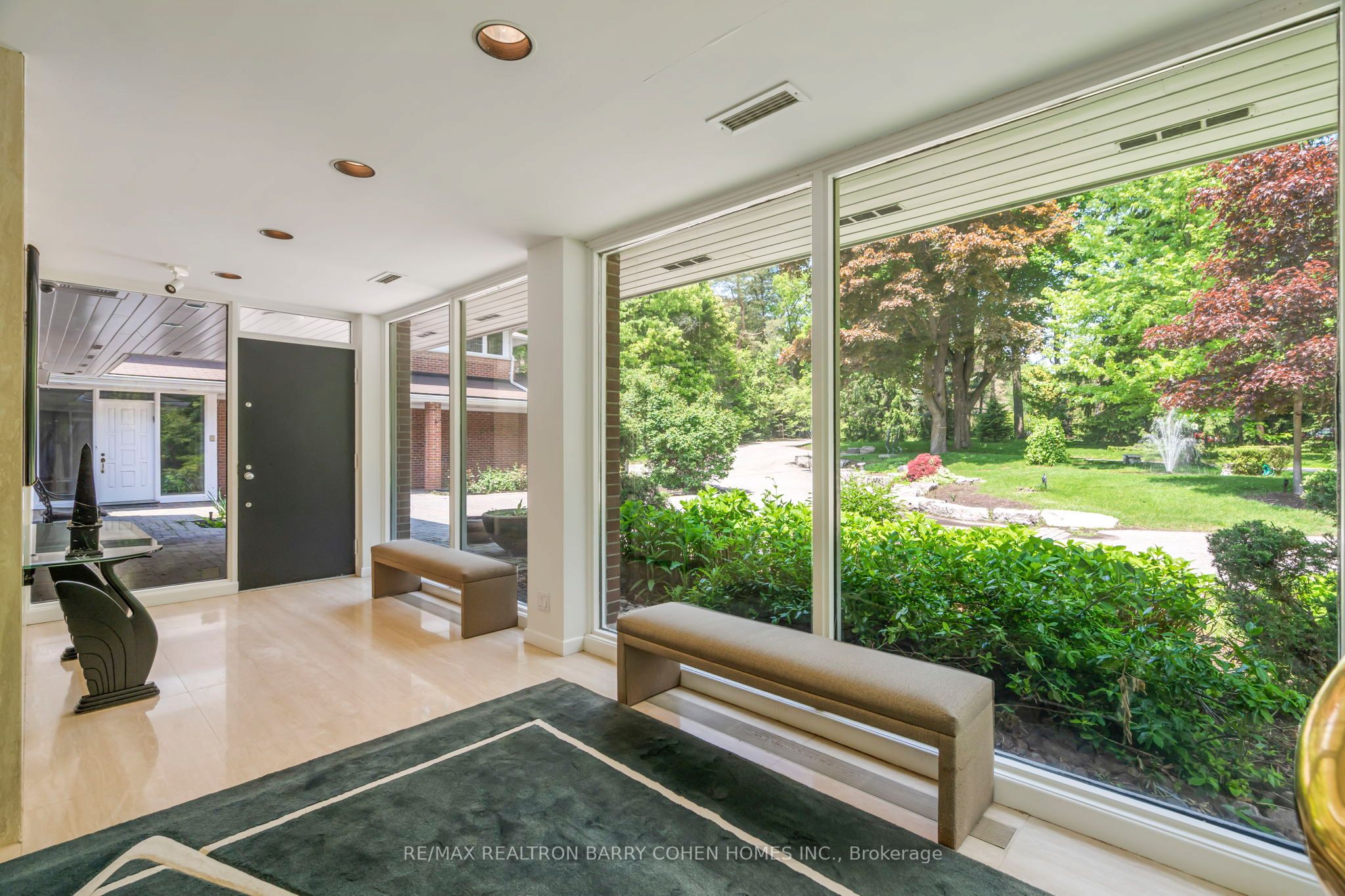 50 Park Lane Circle, Toronto, ON M3C 2N2 photo 4