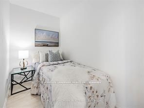 197 Yonge Street 4211, Toronto, ON M5B 1M4 photo 3