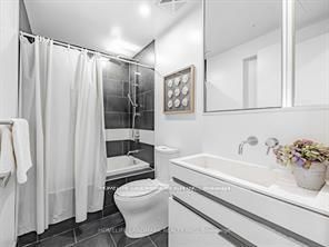 197 Yonge Street 4211, Toronto, ON M5B 1M4 photo 4