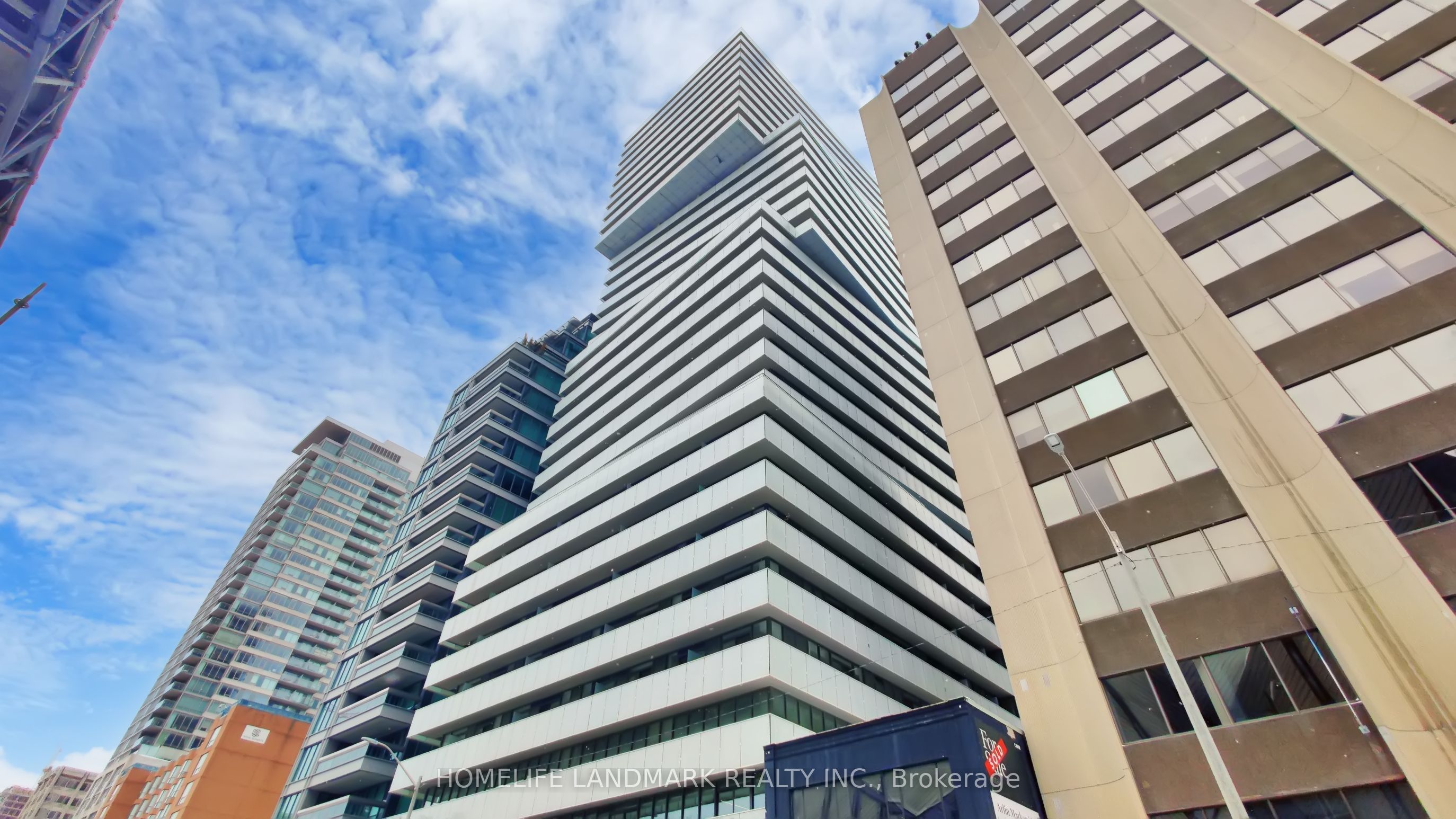 200 Bloor Street W 2305, Toronto, ON M5S 0B1 photo 4