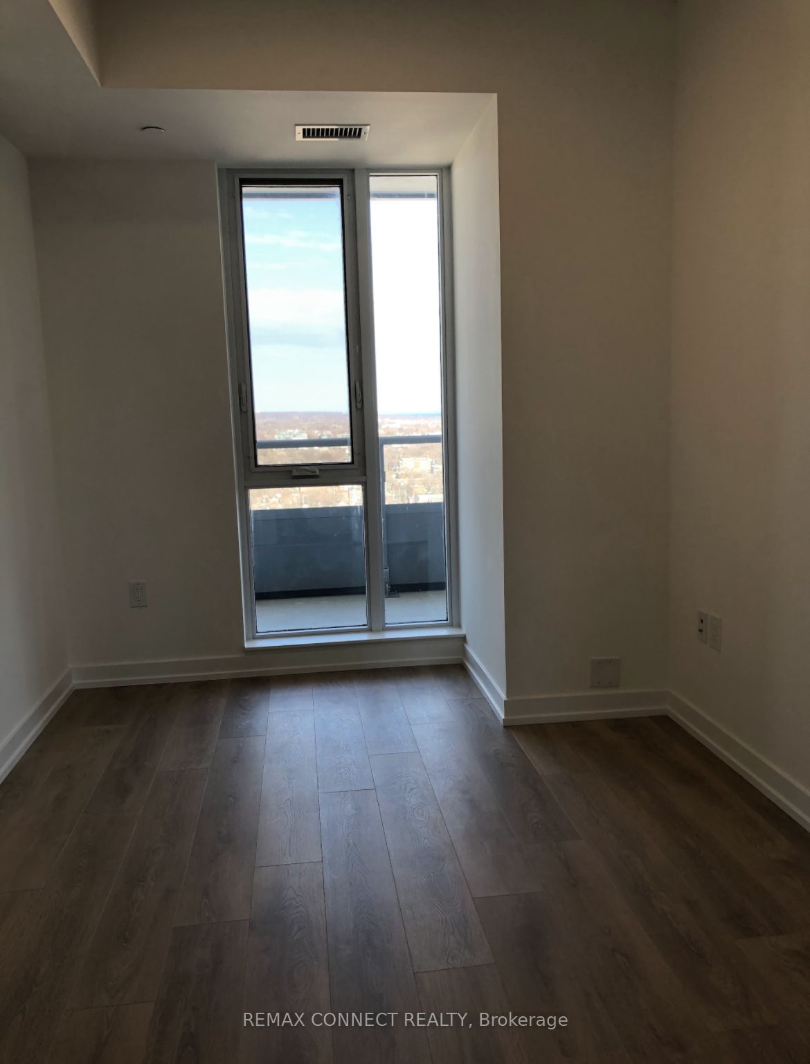 225 Sumach Street 2301, Toronto, ON M5A 0P8 photo 5
