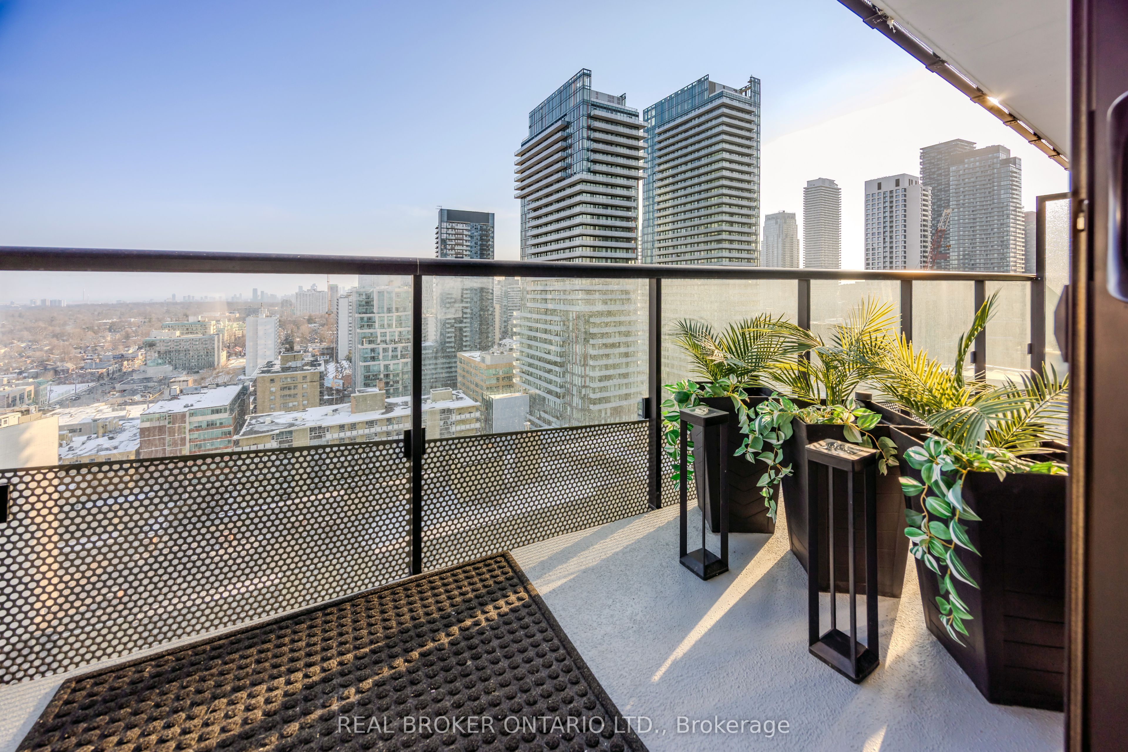 127 Broadway Avenue 2101S, Toronto, ON M4P 1V4