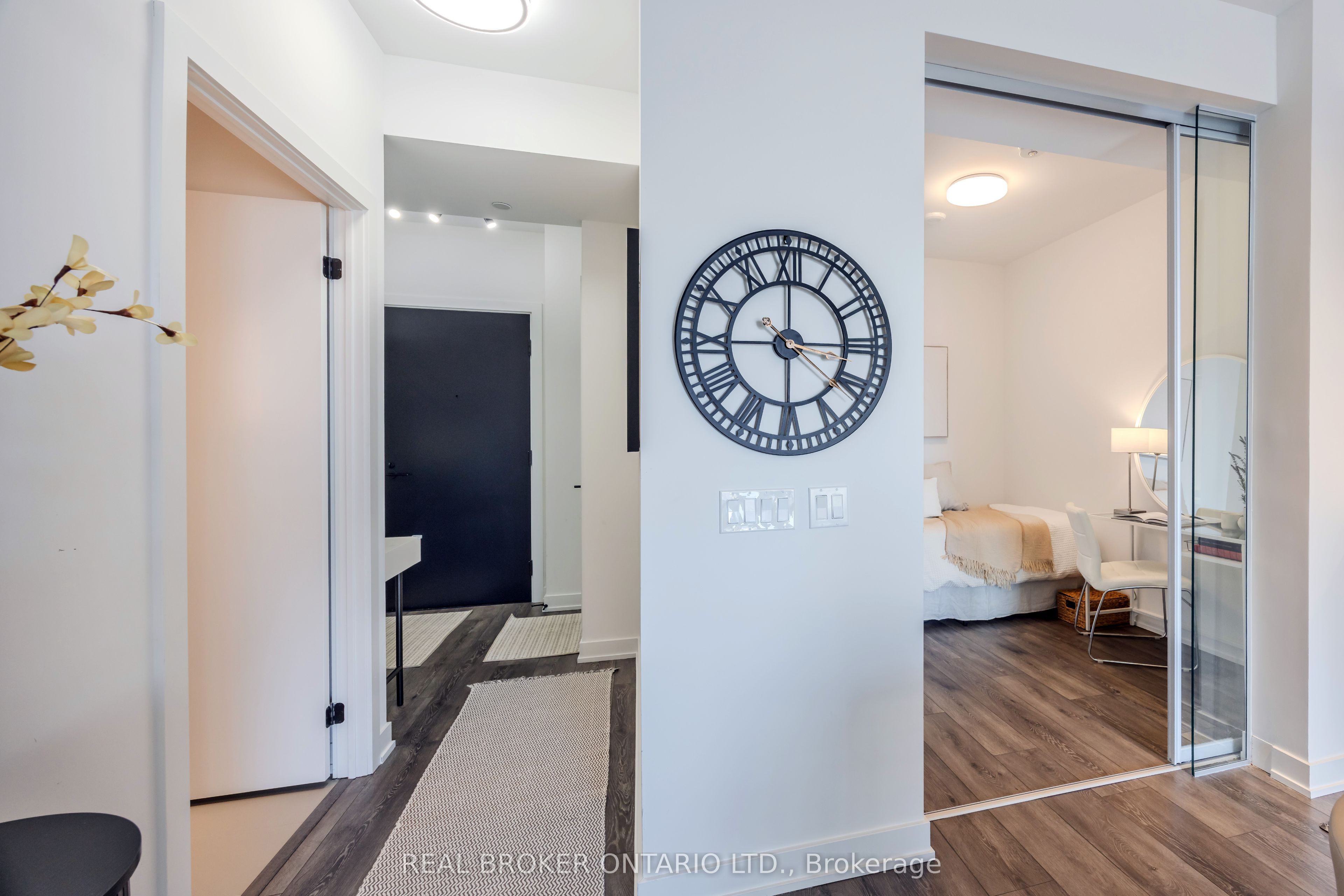 127 Broadway Avenue 2101S, Toronto, ON M4P 1V4 photo 5