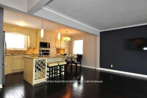 344 Moore Park Avenue, Toronto, ON M2R 2R6 photo 4