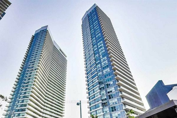 117 McMahon Drive 303, Toronto C15, ON M2K 0E4