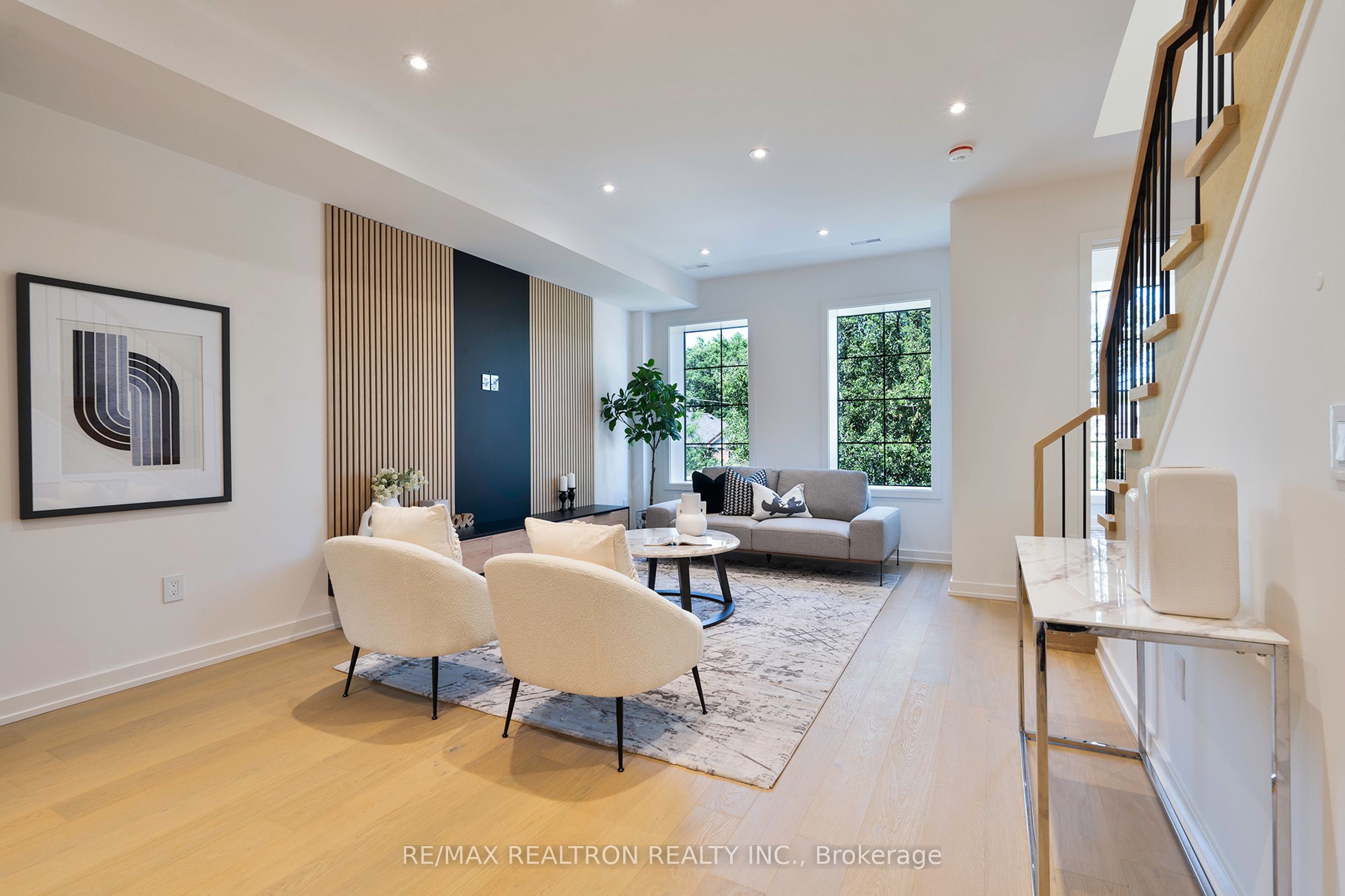 53 Alameda Avenue, Toronto, ON M6C 3W3 photo 5