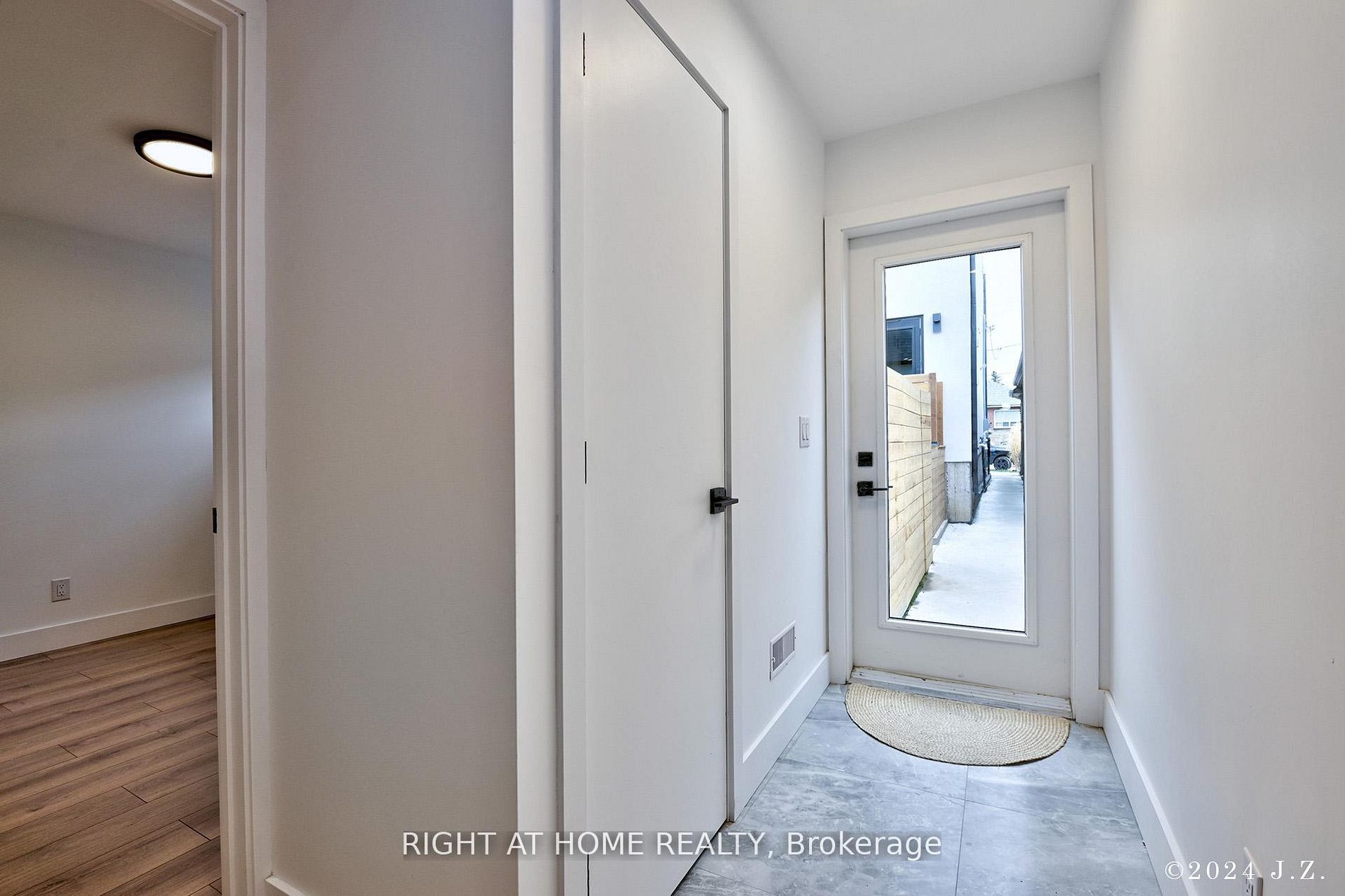50A Lanark Avenue CoachHs, Toronto, ON M6C 2B4