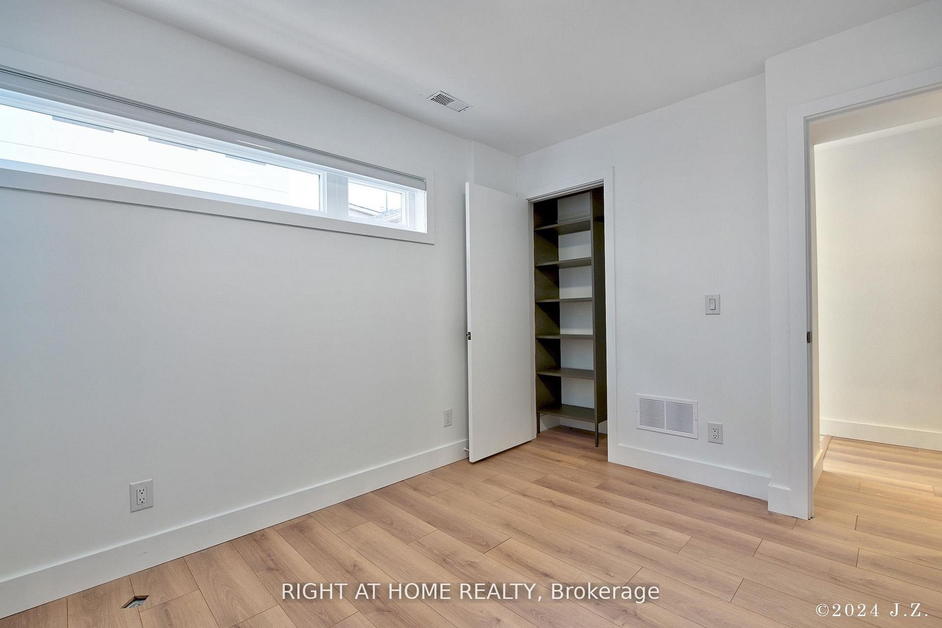50A Lanark Avenue CoachHs, Toronto, ON M6C 2B4 photo 4