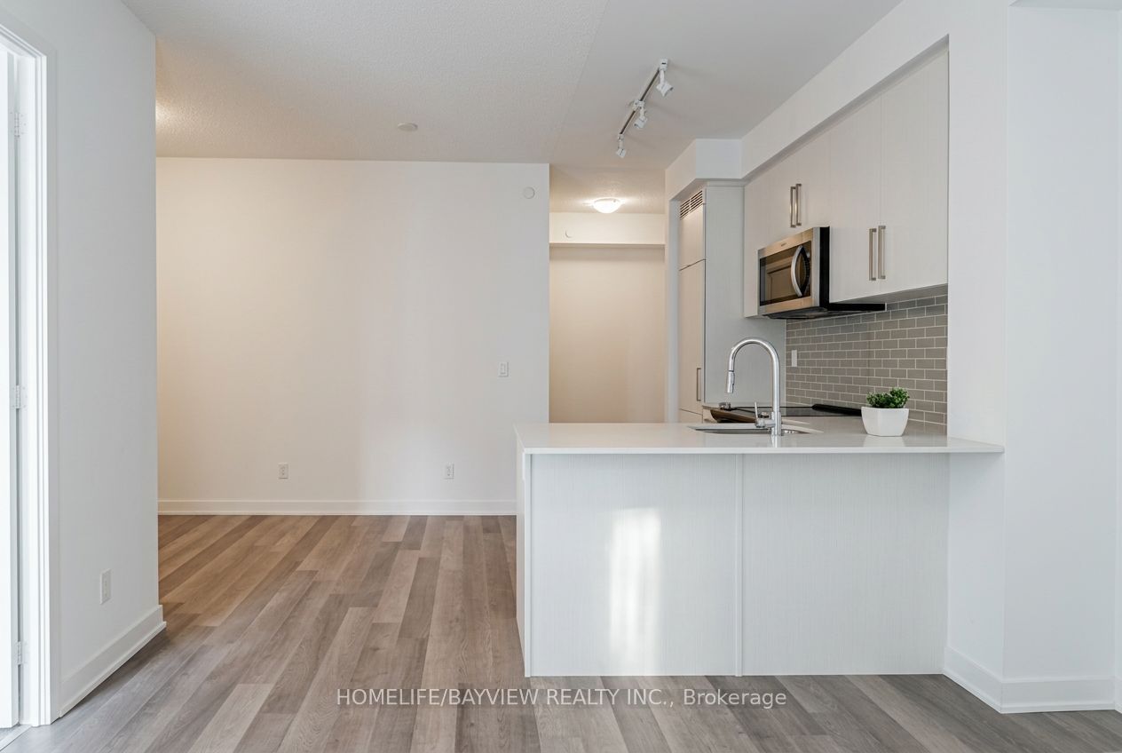 5180 Yonge Street 912, Toronto, ON M2N 0K5 photo 2