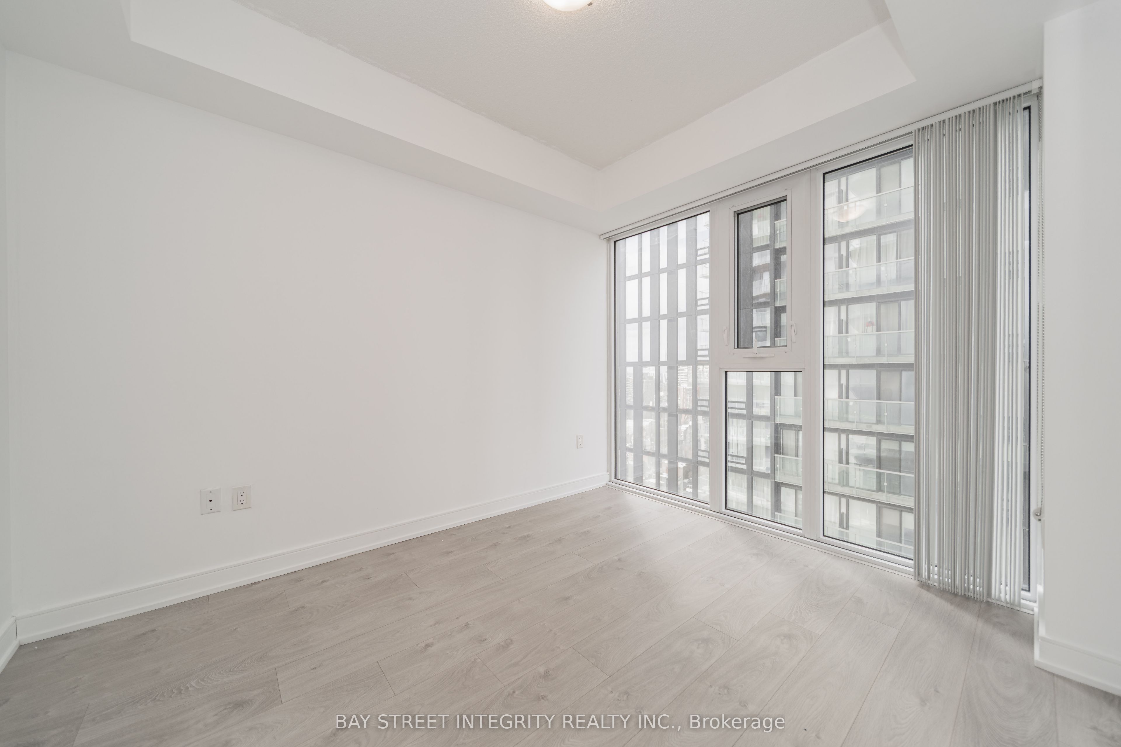 50 Wellesley E Street 2801, Toronto C08, ON M4Y 0C8 photo 2
