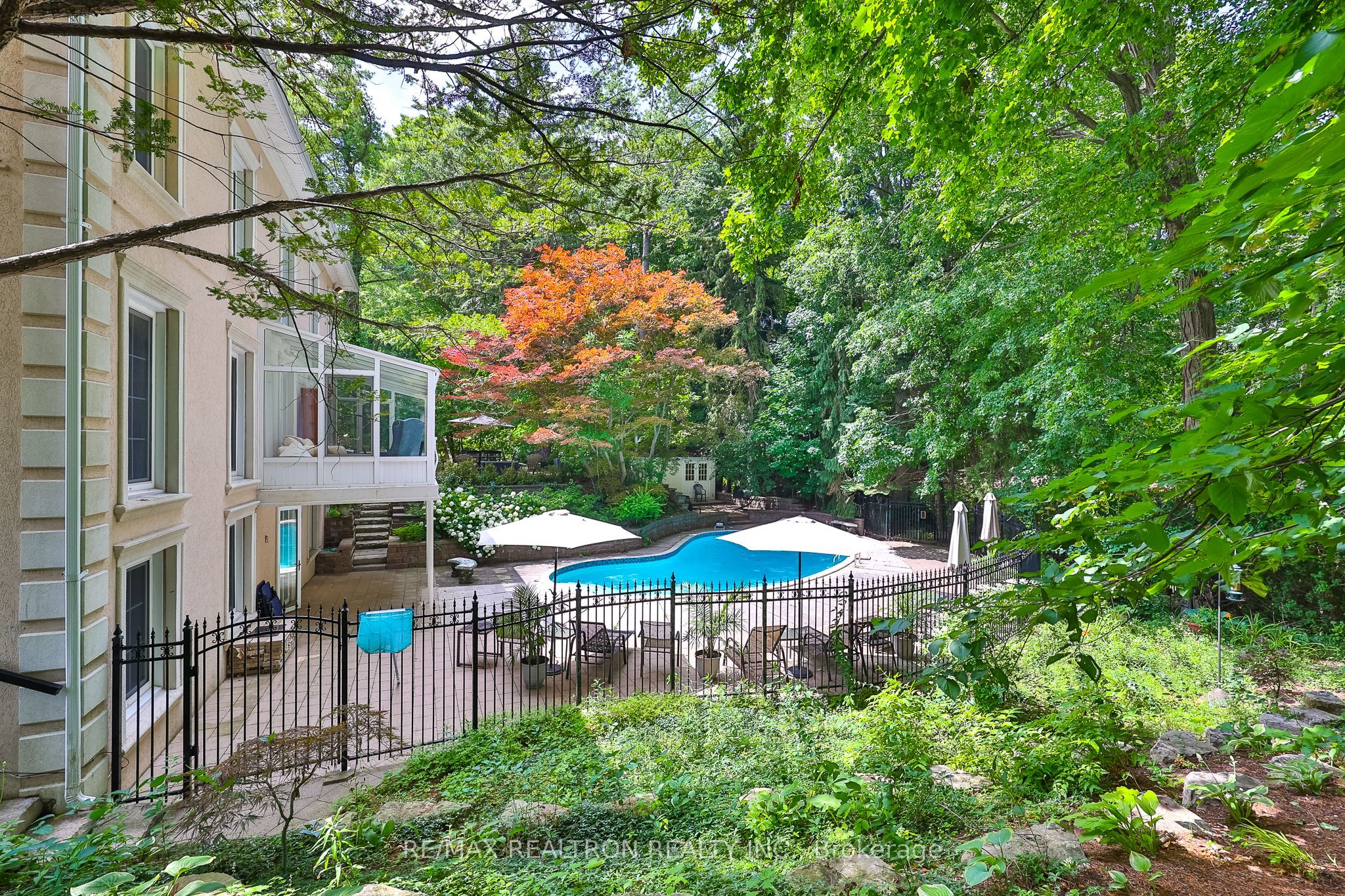 38 Saintfield Avenue, Toronto, ON M3C 2M6 photo 5