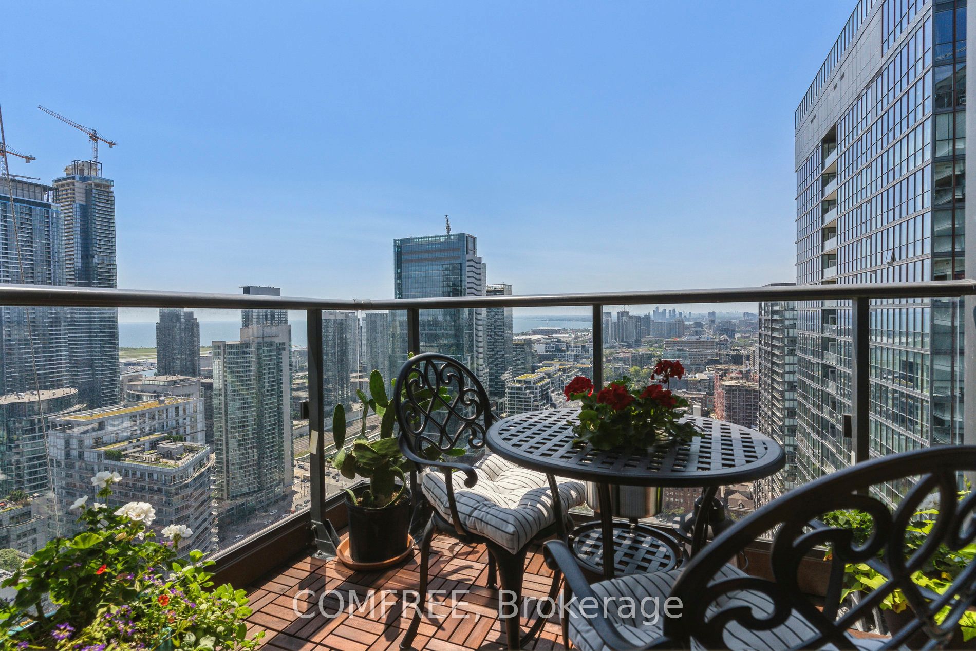 55 Mercer Street 4102, Toronto, ON M5V 0W4 photo 3