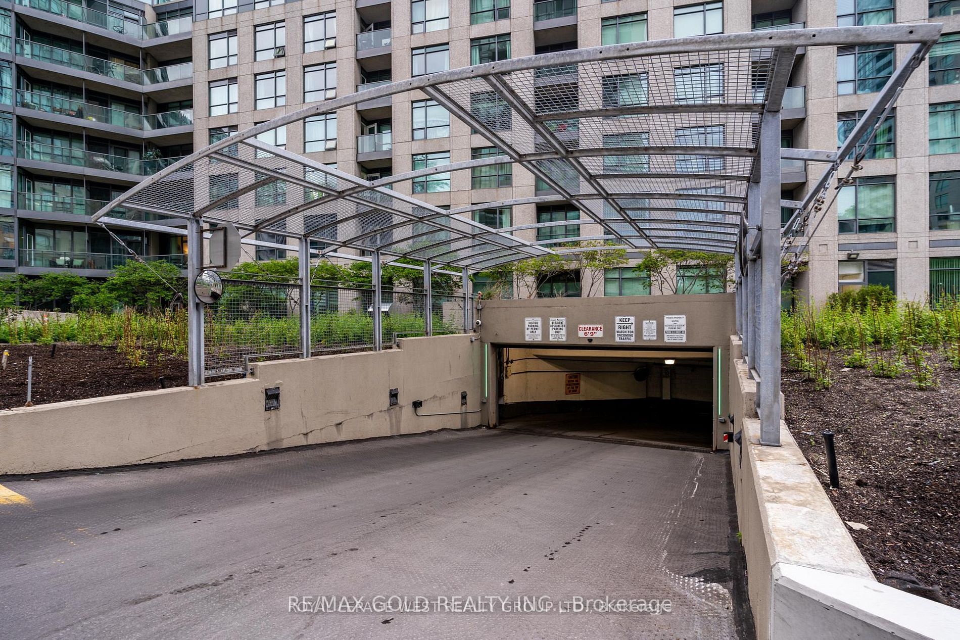 219 Fort York Boulevard 1211, Toronto, ON M5V 1B1 photo 5