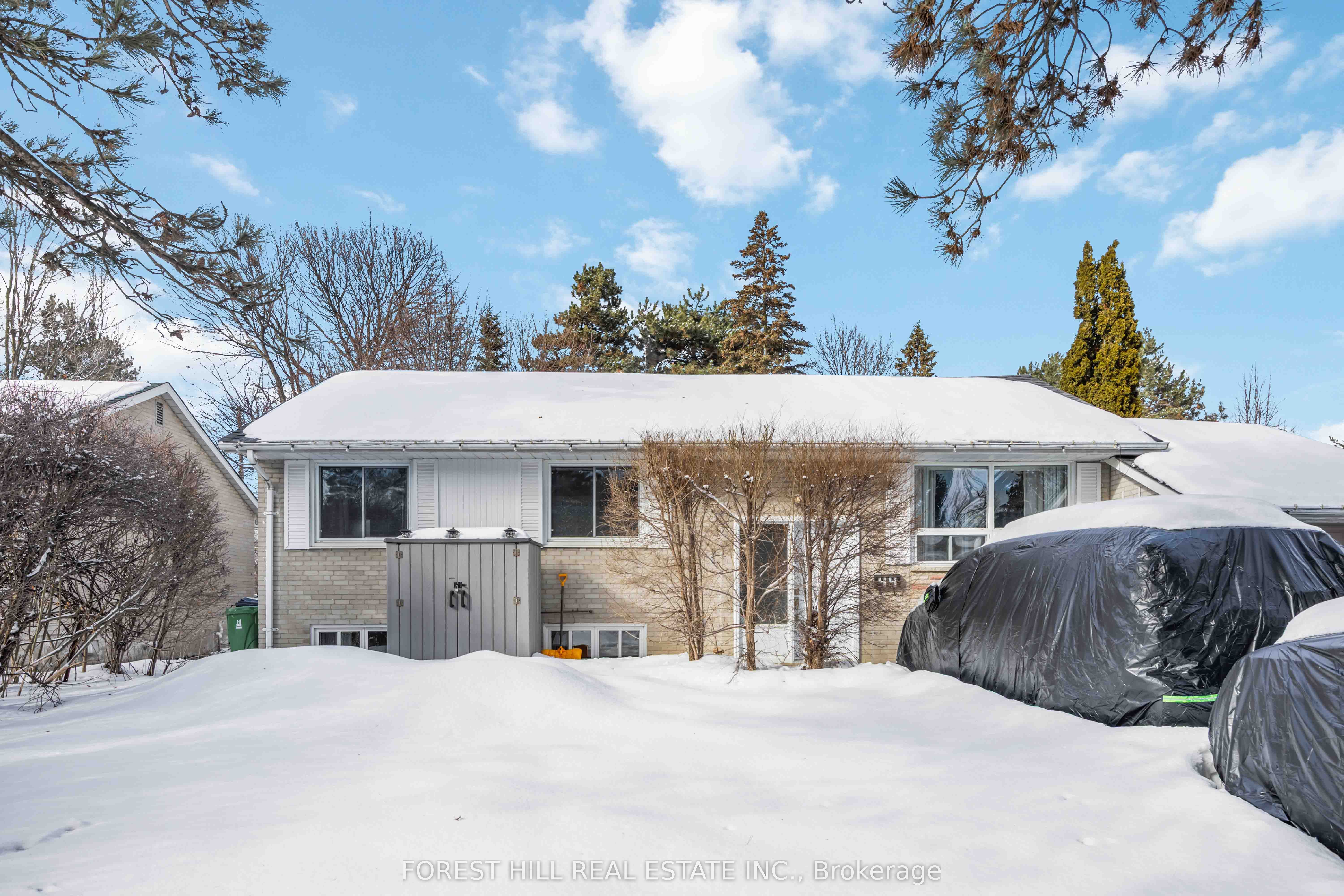 44 Addison Crescent, Toronto, ON M3B 1K8 photo 3