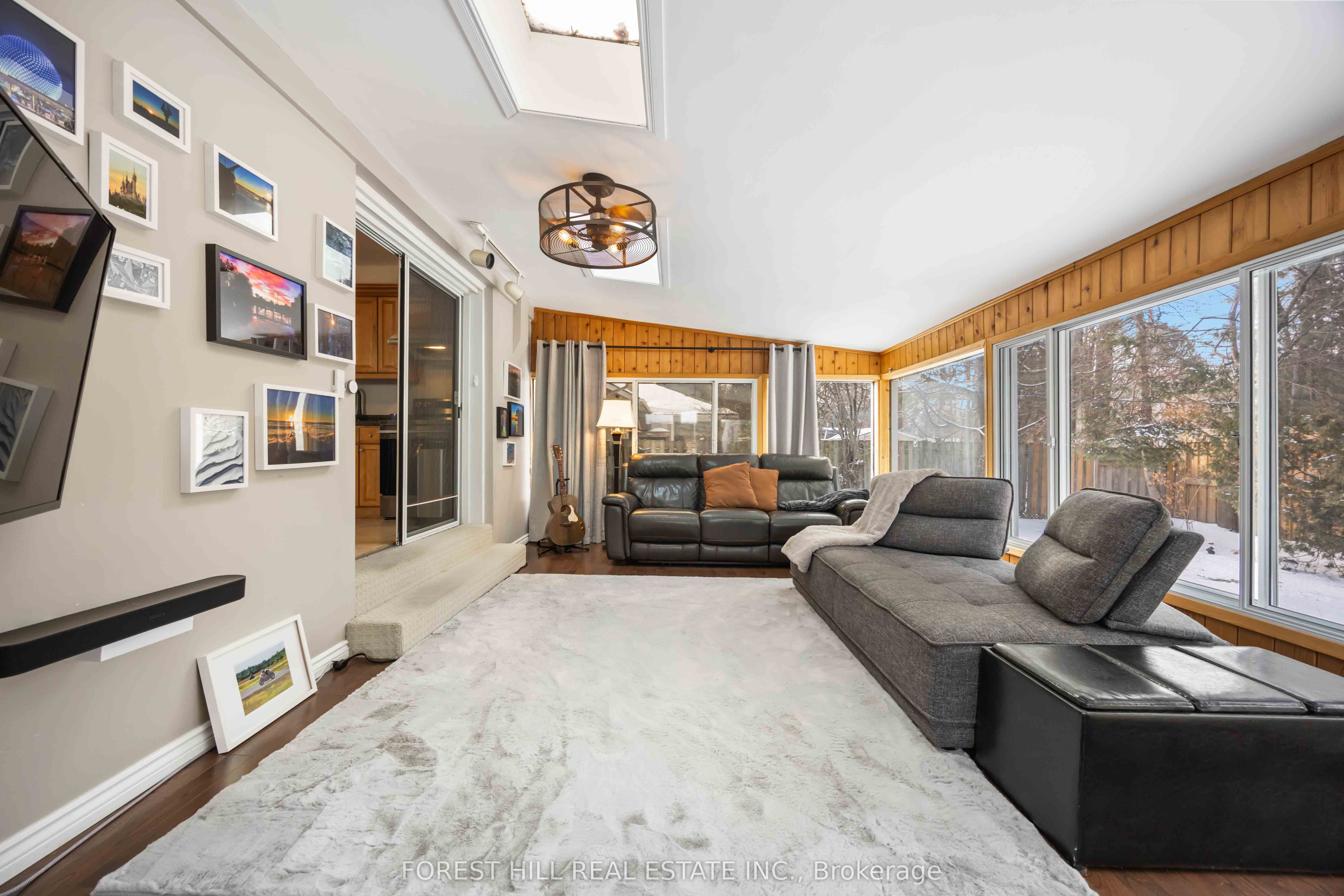 44 Addison Crescent, Toronto, ON M3B 1K8 photo 4