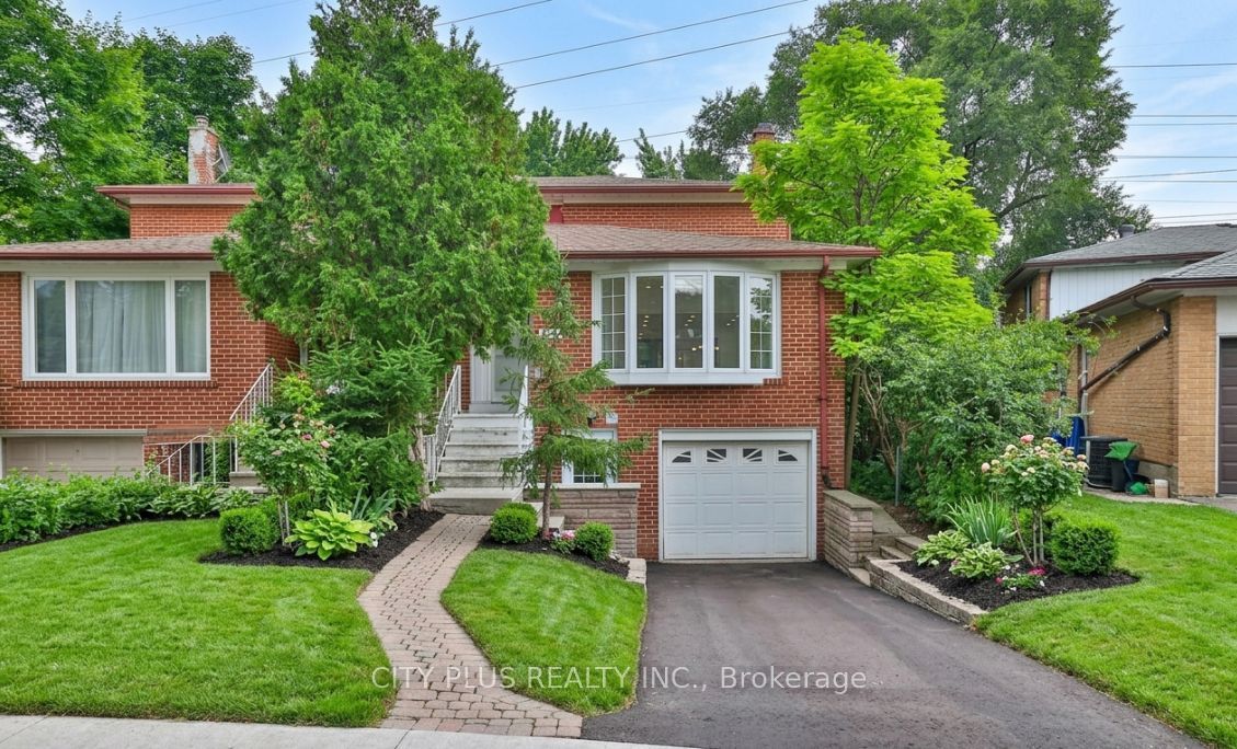 23 Reiber Crescent, Toronto, ON M2H 1C3 photo 2