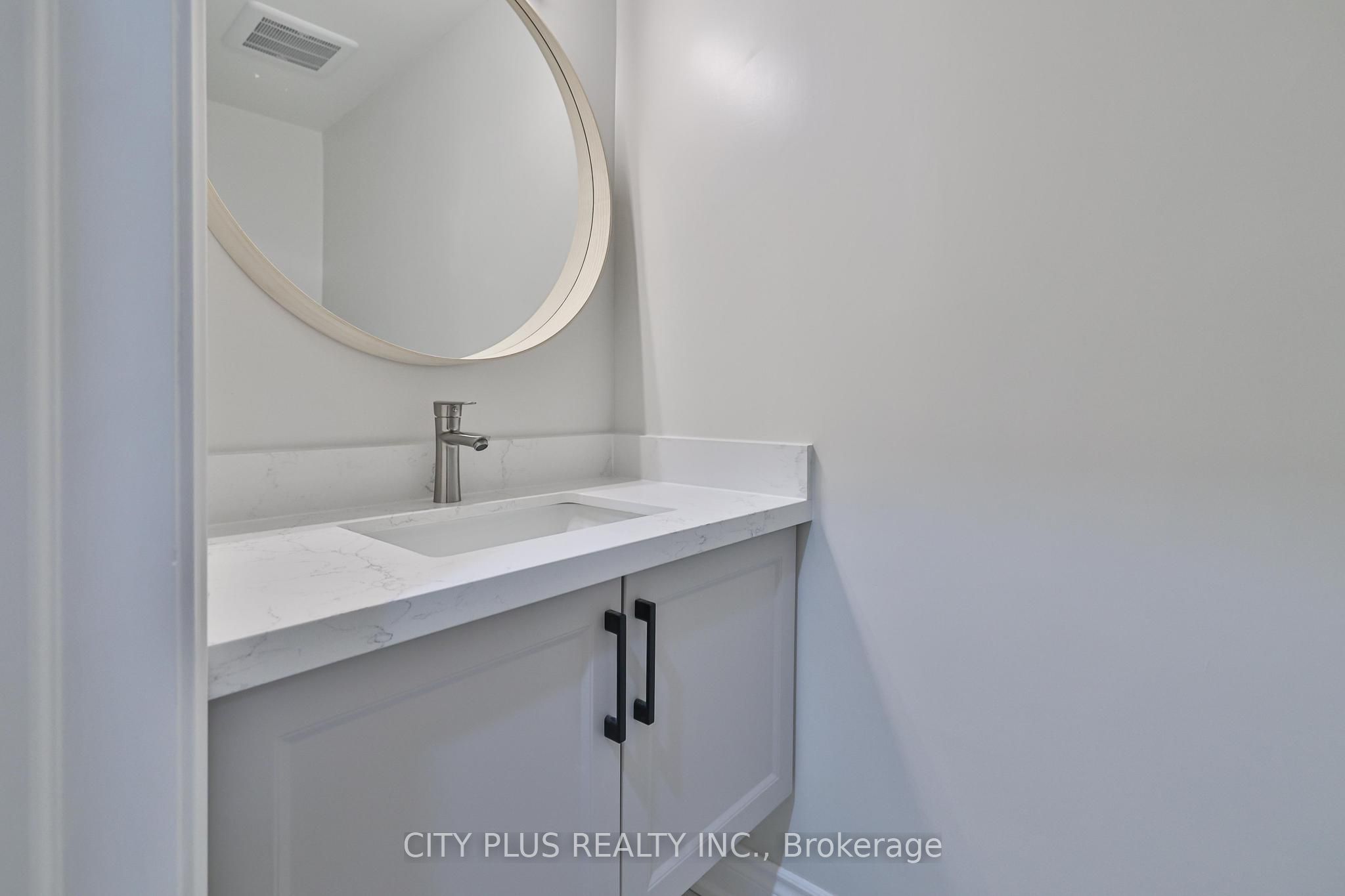 23 Reiber Crescent, Toronto, ON M2H 1C3 photo 4