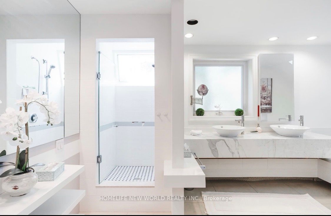 12 Florence Avenue, Toronto, ON M2N 1E9 photo 5