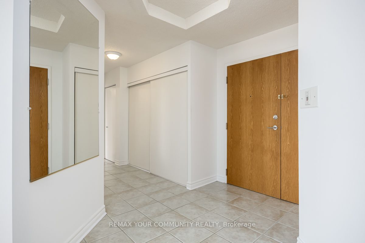 5795 Yonge Street PH1205, Toronto, ON M2M 4J3 photo 3