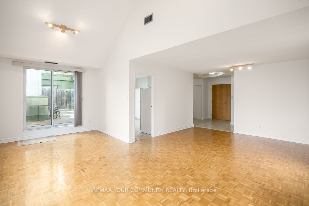 5795 Yonge Street PH1205, Toronto, ON M2M 4J3 photo 5
