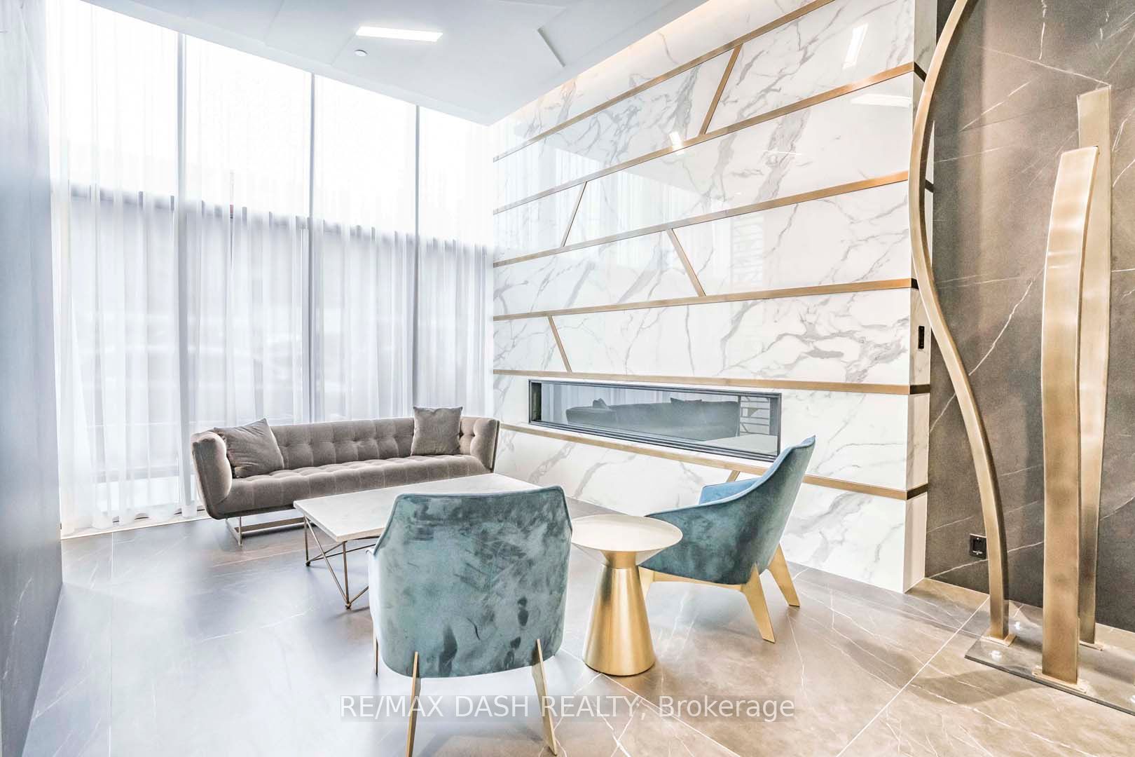 151 Avenue Road 205, Toronto, ON M5R 2H7 photo 3