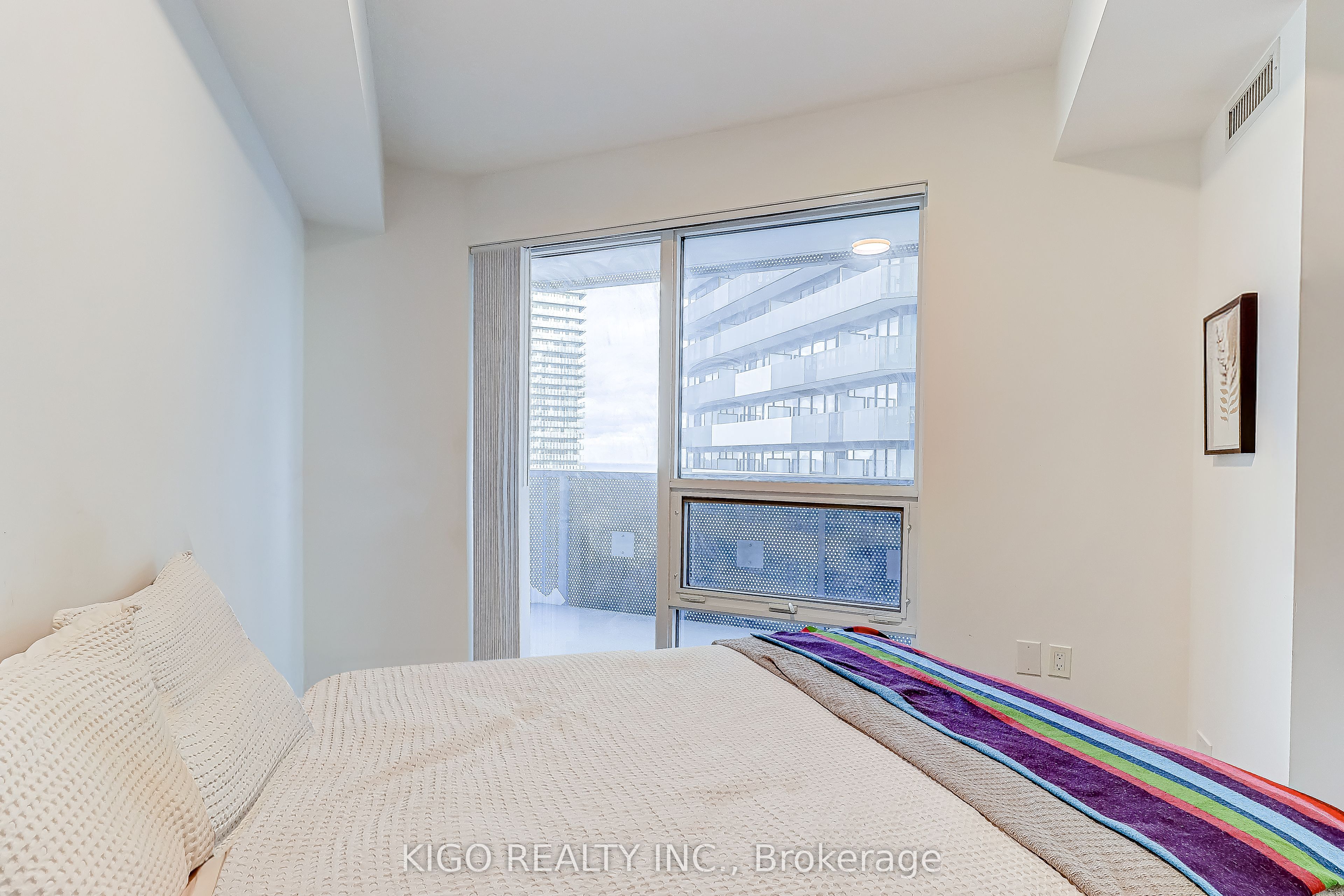 55 Cooper Street 3608, Toronto, ON M5E 0G1 photo 3