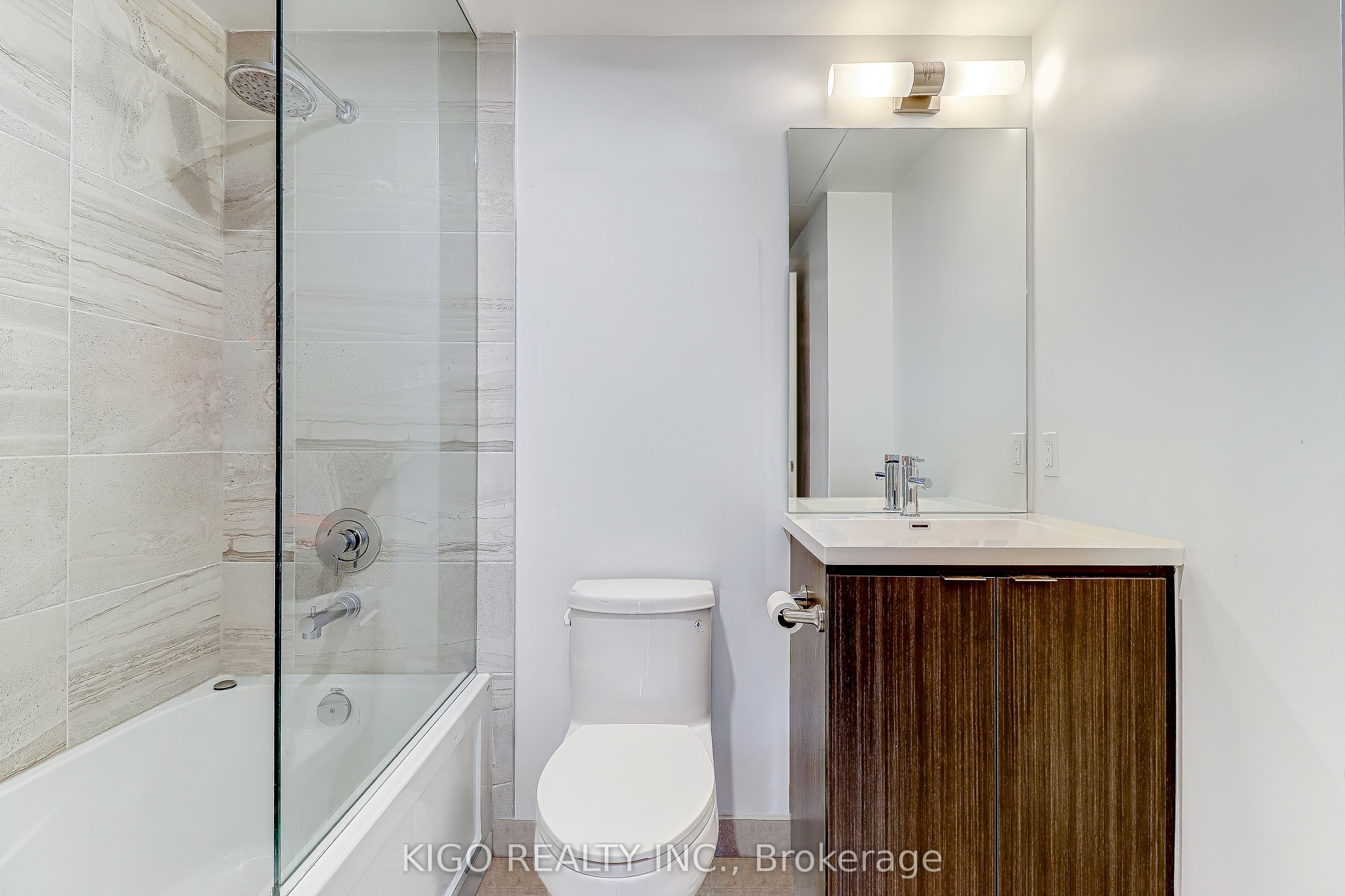 55 Cooper Street 3608, Toronto, ON M5E 0G1 photo 5