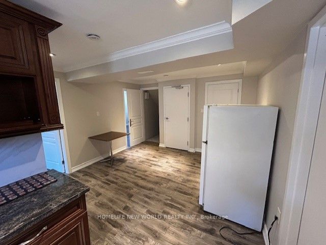 137 Cherokee Boulevard Bsmt, Toronto, ON M2J 4G2 photo 5